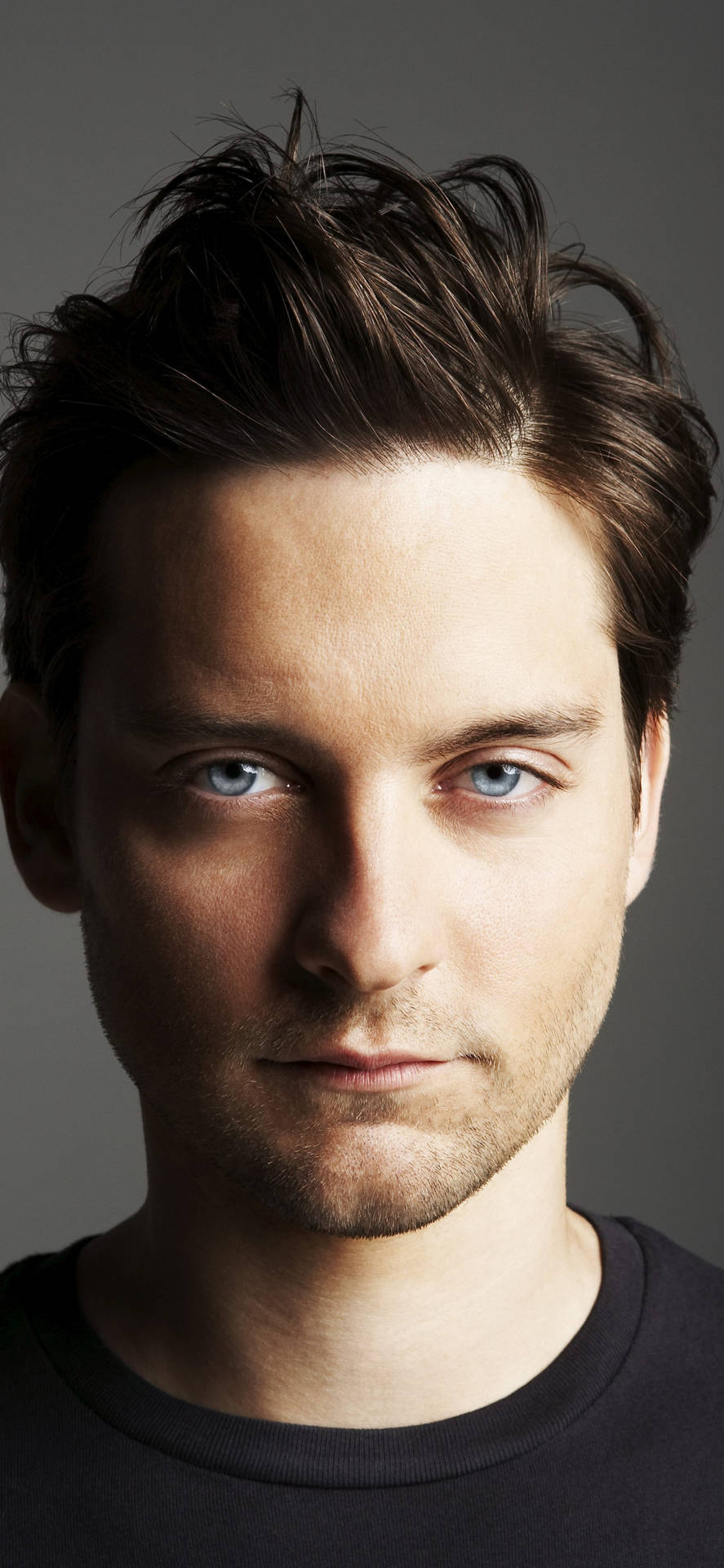 Tobey Maguire Portrait Background