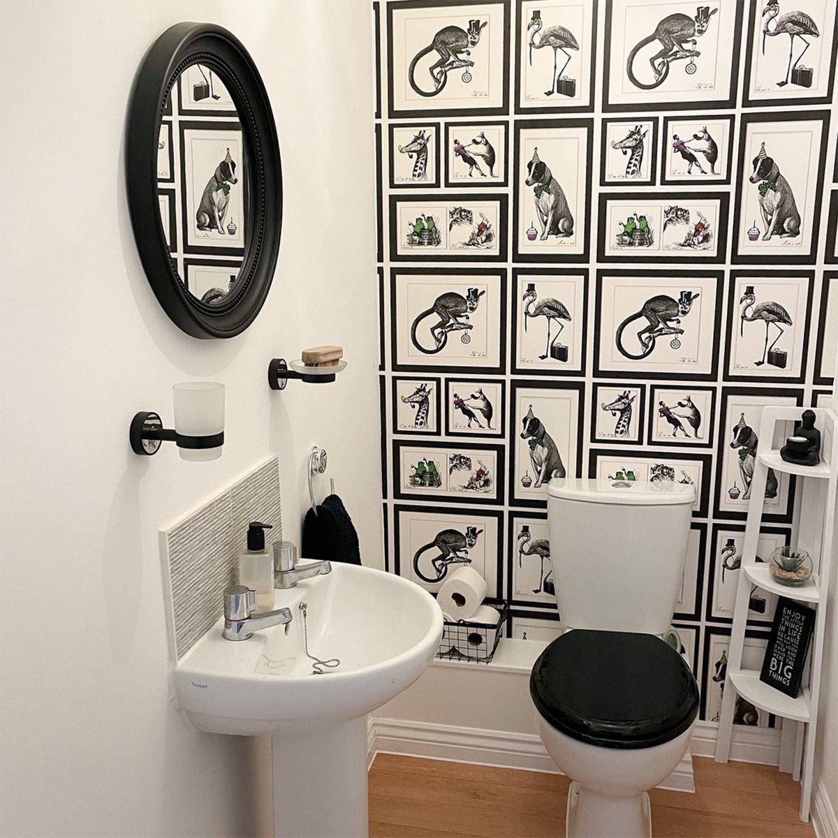 Toilet Wild Animal Circus Frame