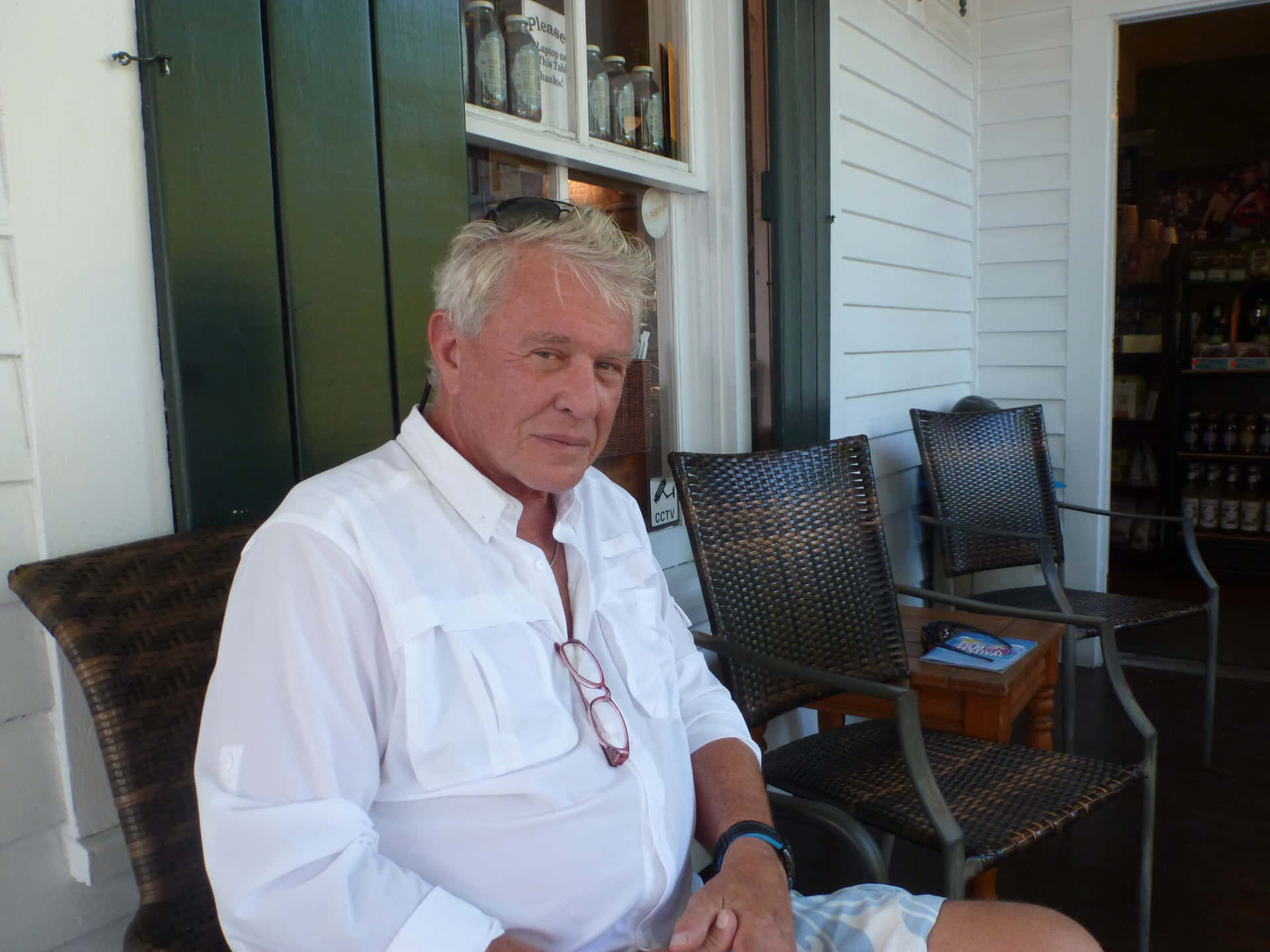 Tom Berenger In A Pensive Mood Background