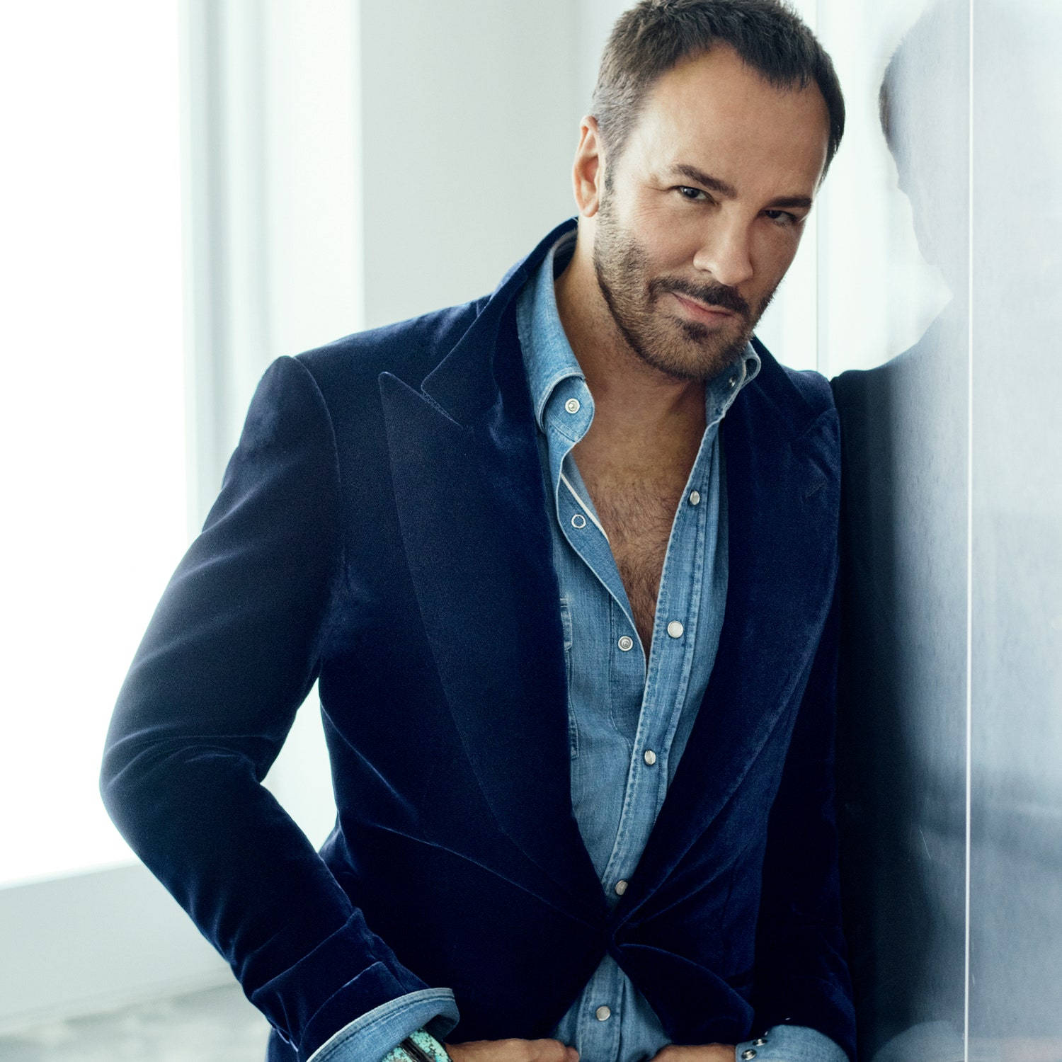 Tom Ford In Blue Outfit Background