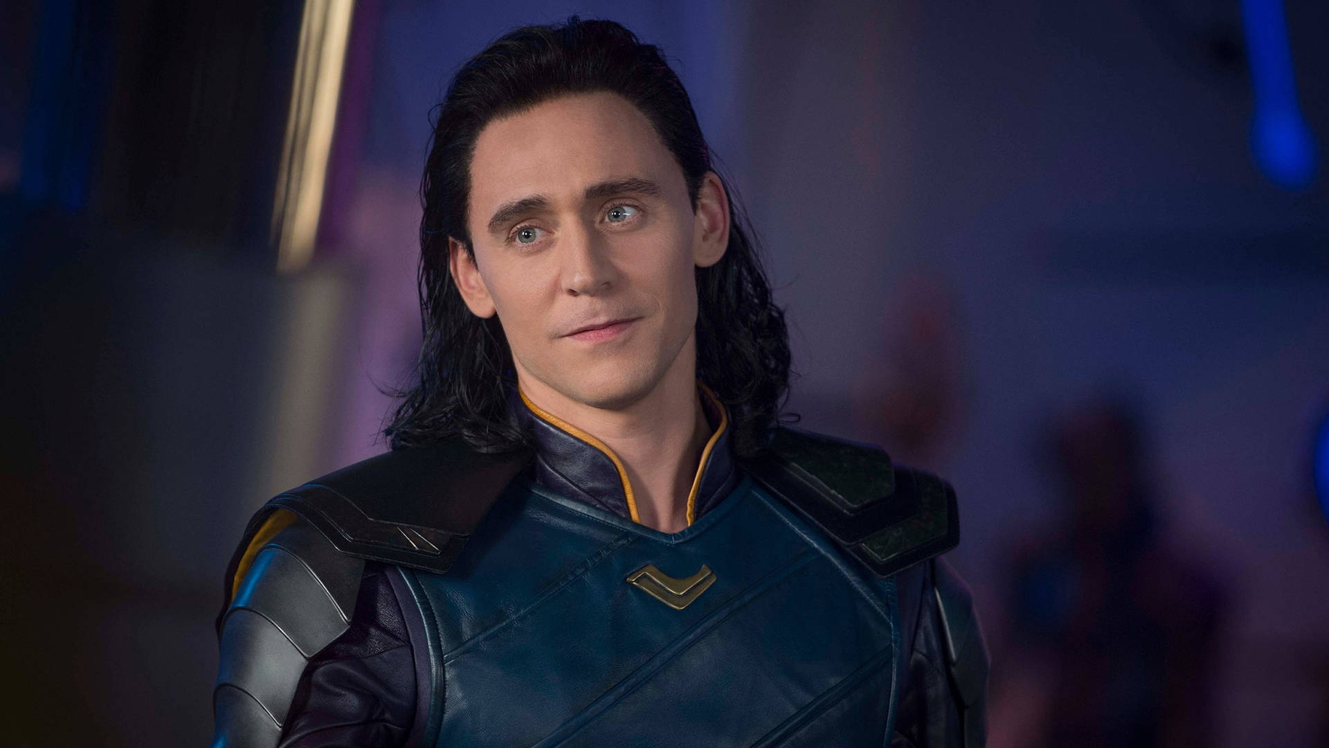 Tom Hiddleston As Loki Background