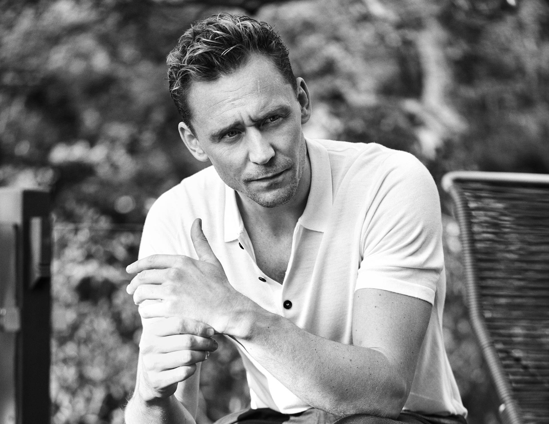 Tom Hiddleston For Esquire Uk Background