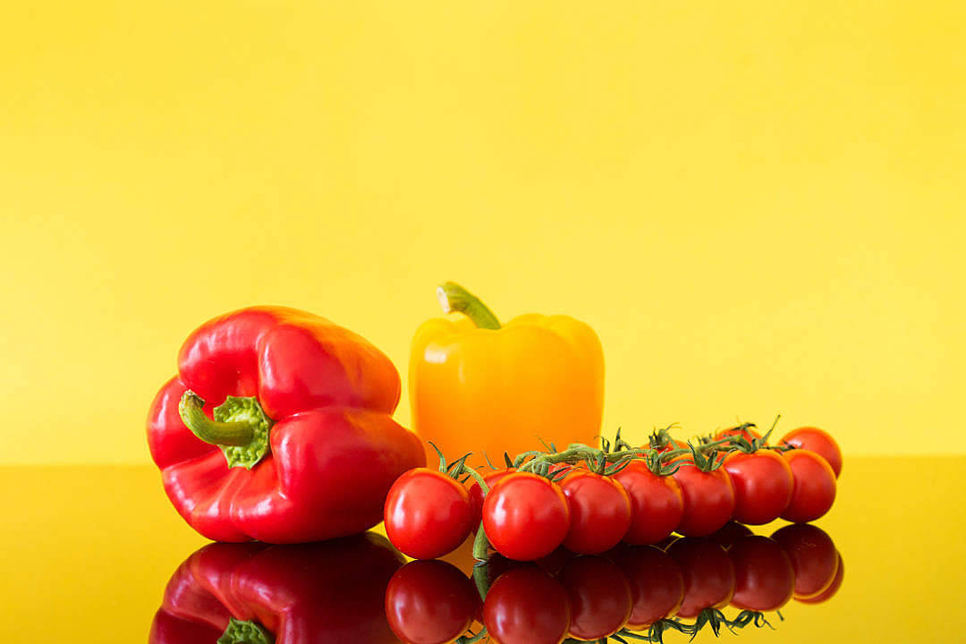 Tomatoes And Pepper Still Life Desktop