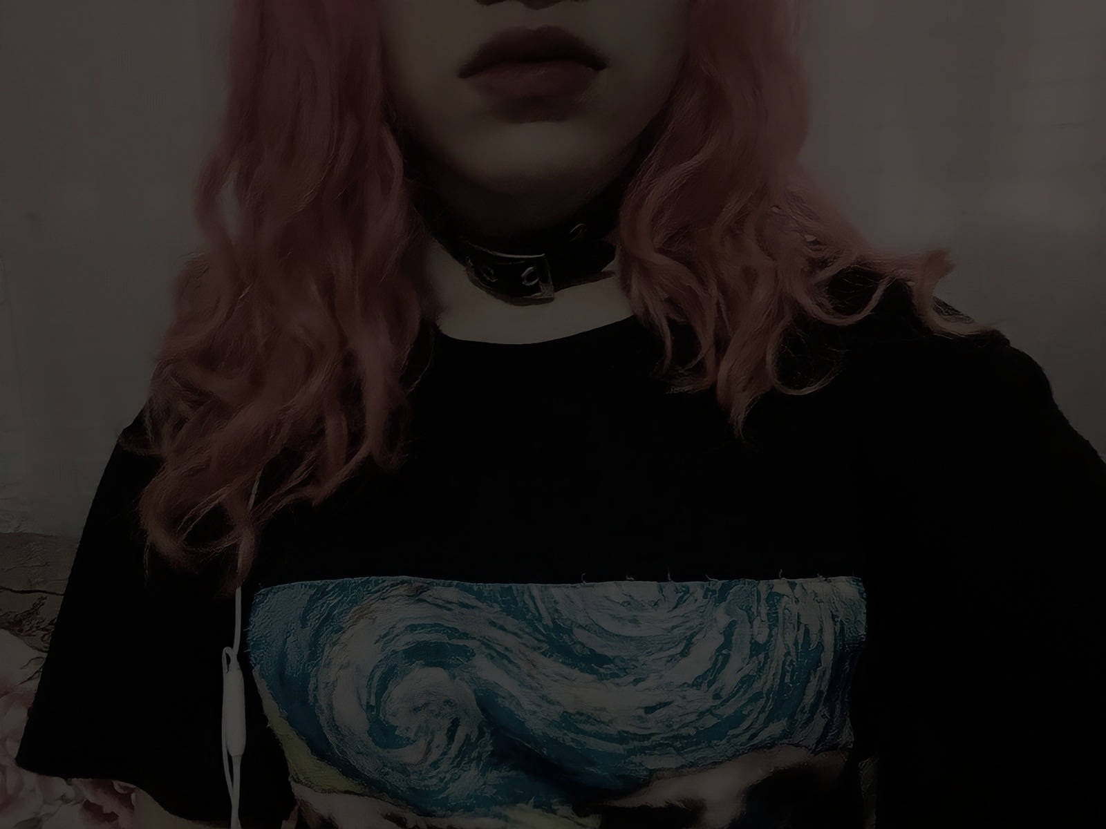 Tomboy Aesthetic Half Face Selfie Background