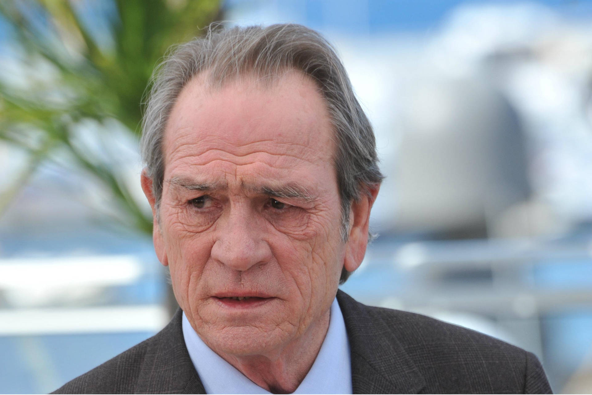 Tommy Lee Jones Outdoor Photograph Background