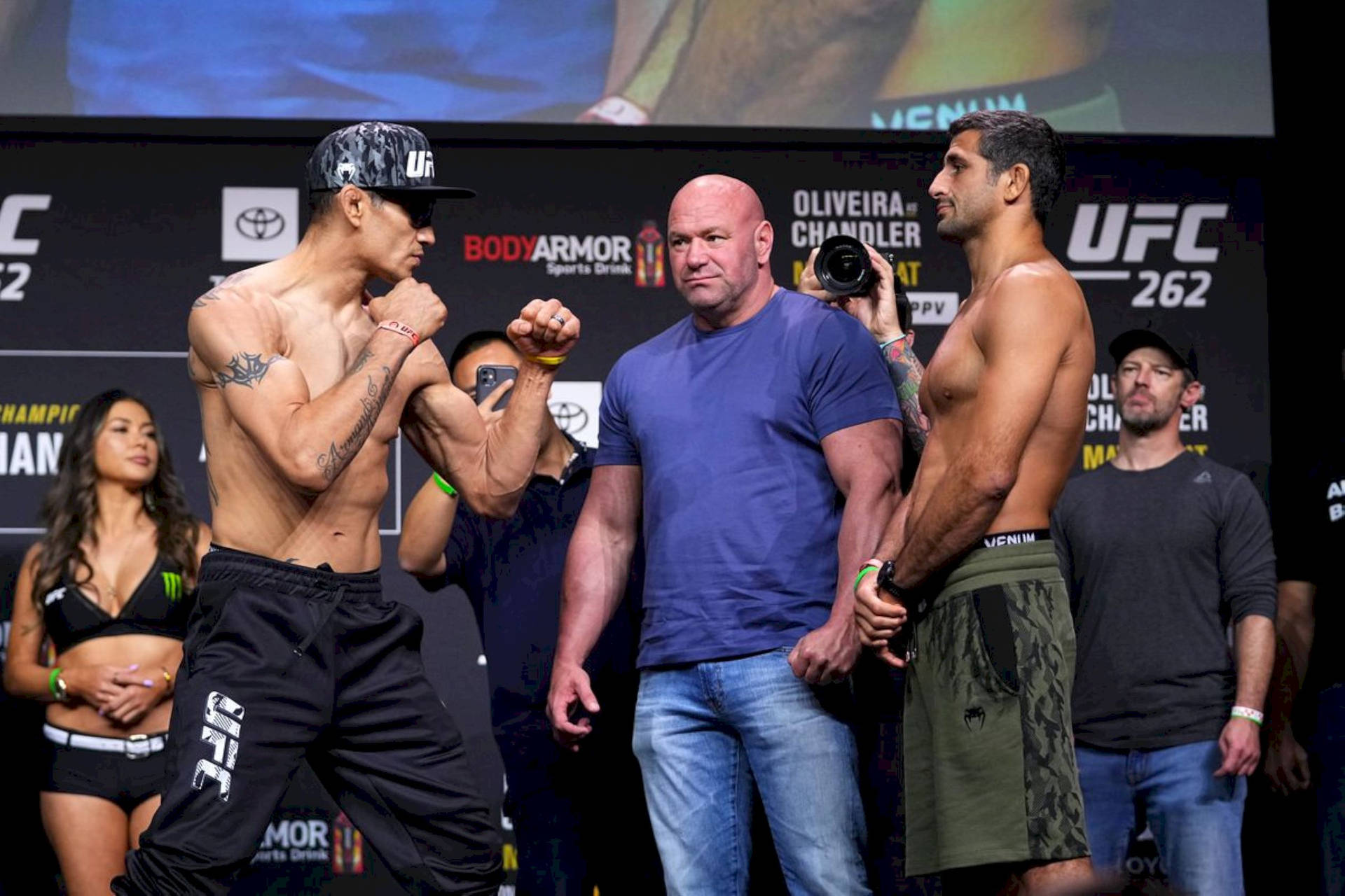 Tony Ferguson And Beneil Dariush Weigh-in Background