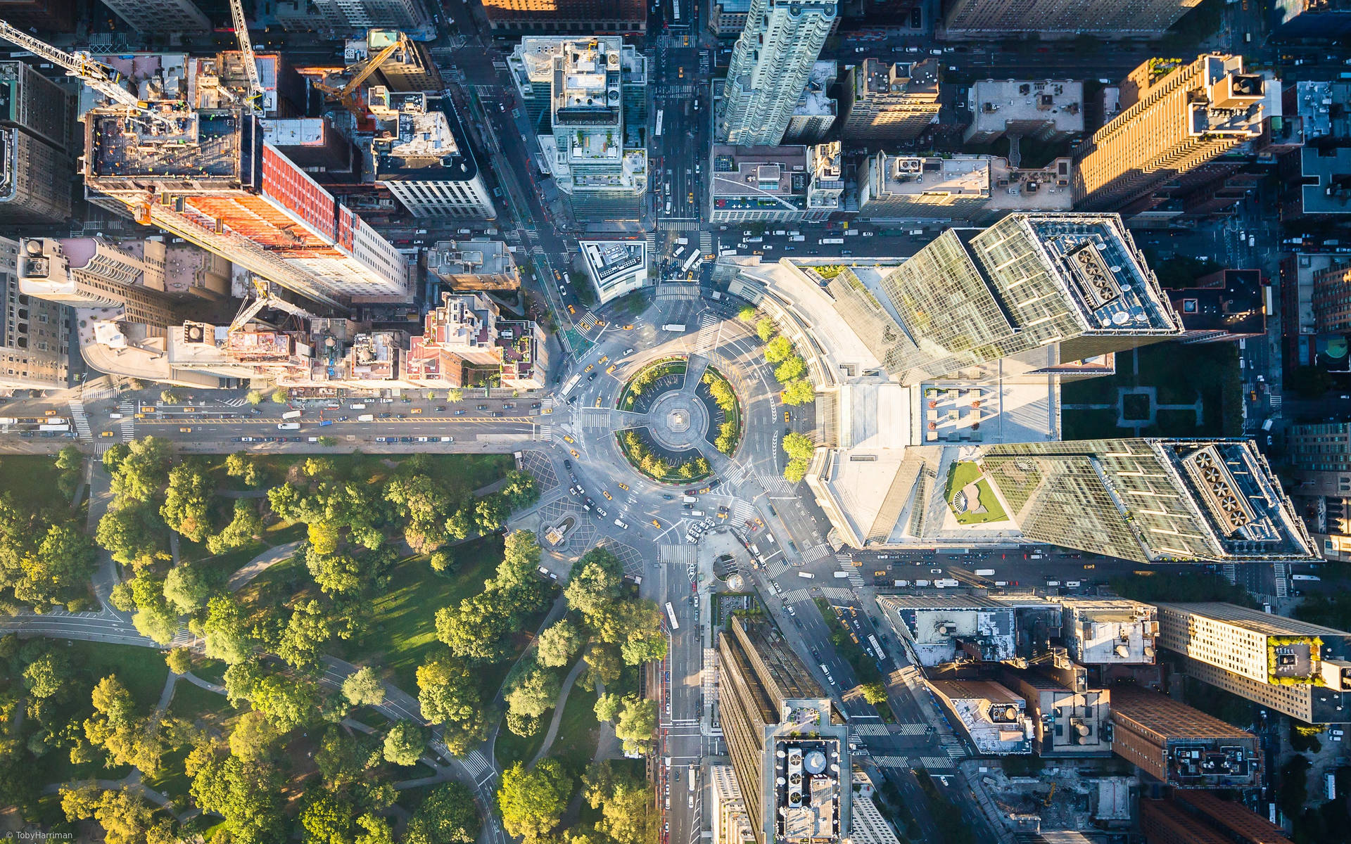 Top Of The Columbus Circle Background