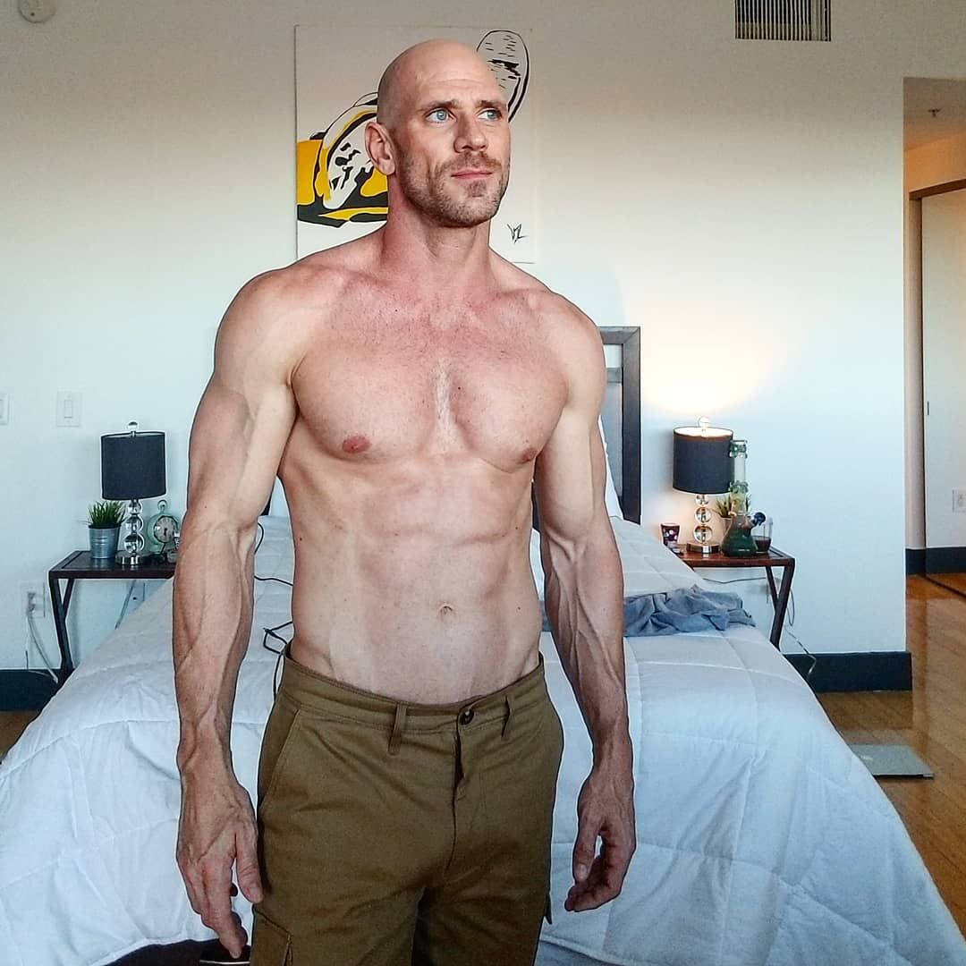 Topless And Muscular Johnny Sins