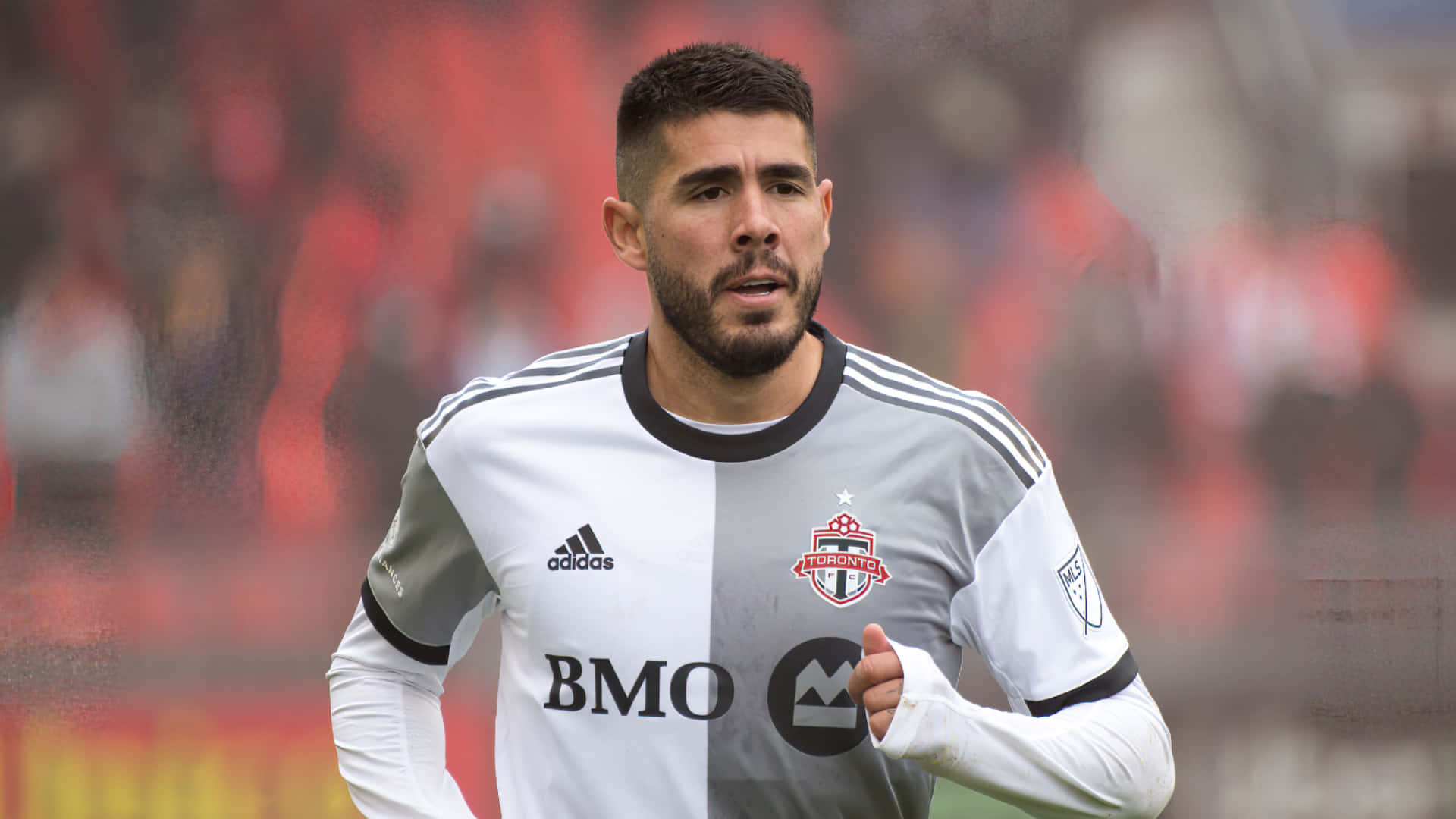 Toronto Fc Player Alejandro Pozuelo Background