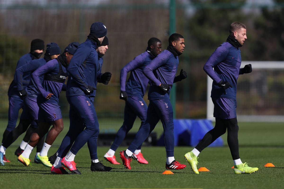 Tottenham Hotspurs Fc Members Jogging