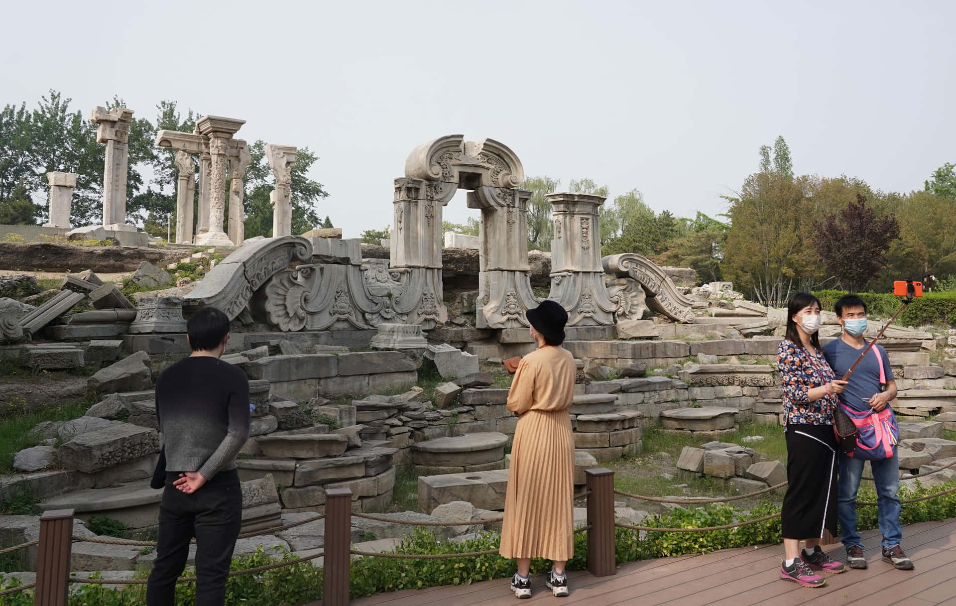 Tourists At Summer Palace Background