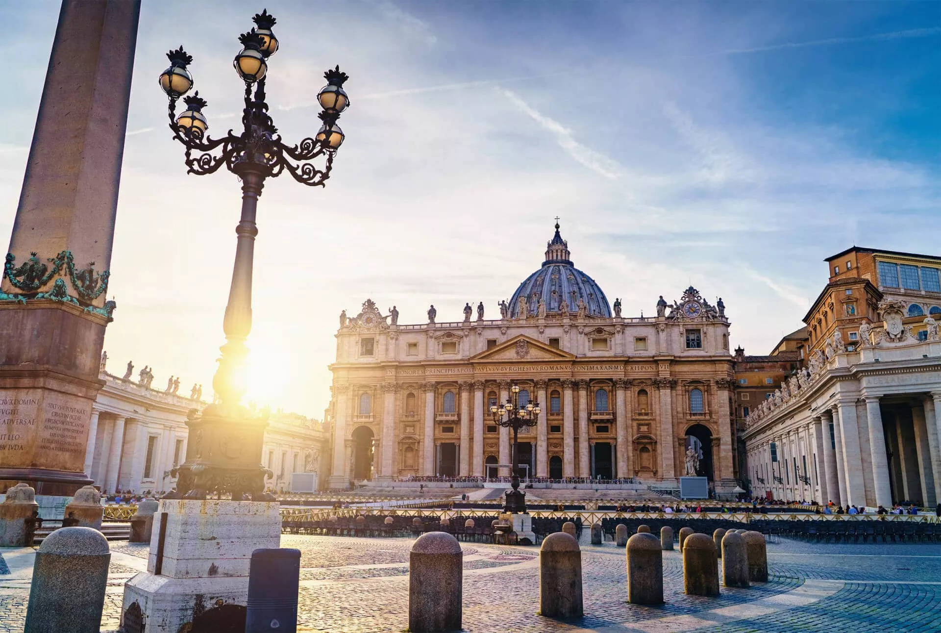 Town Square In Vatican Background