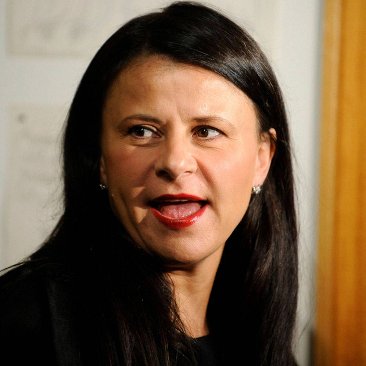 Tracey Ullman Gaping