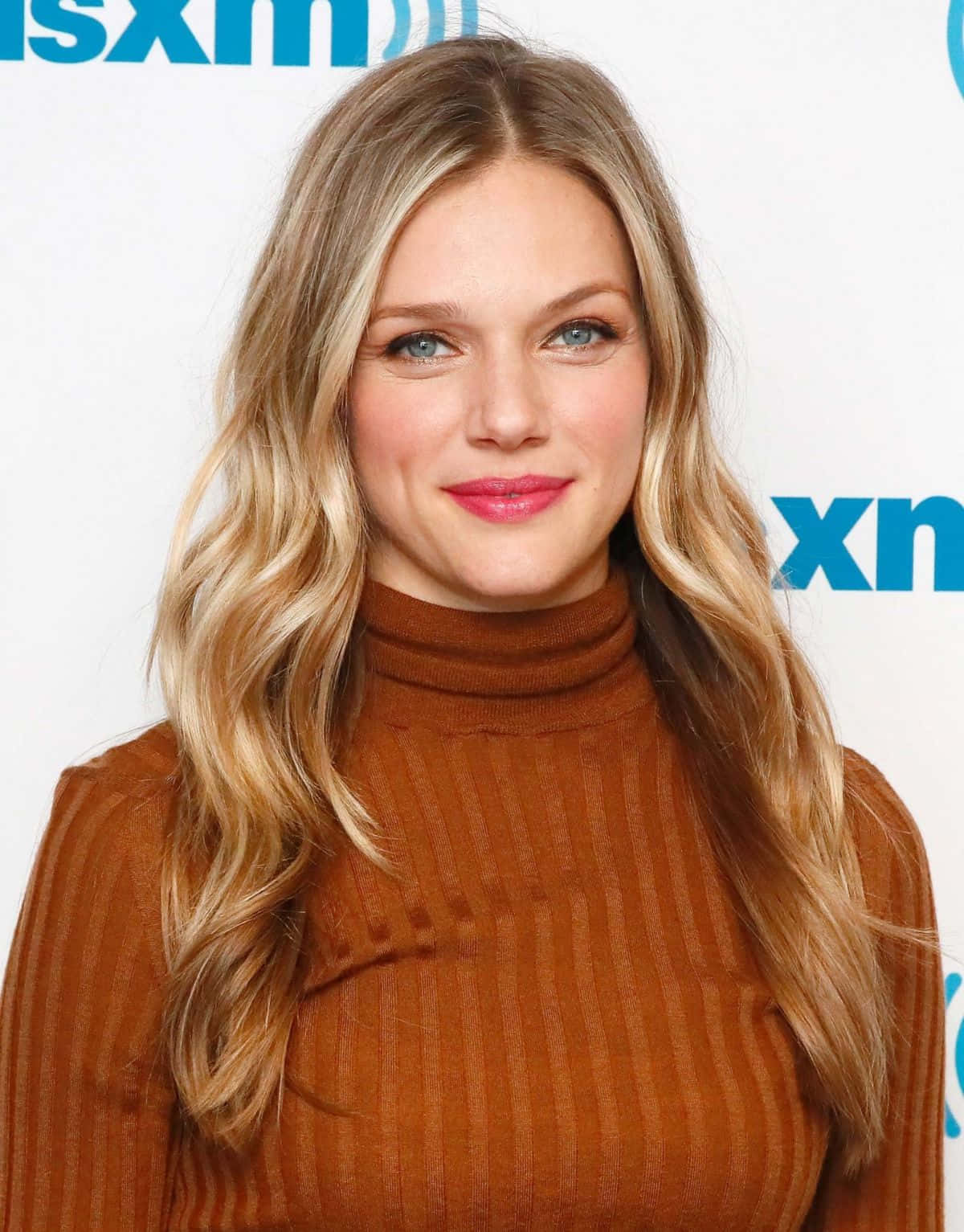 Tracy_ Spiridakos_ Sirius X M_ Visit_ Portrait