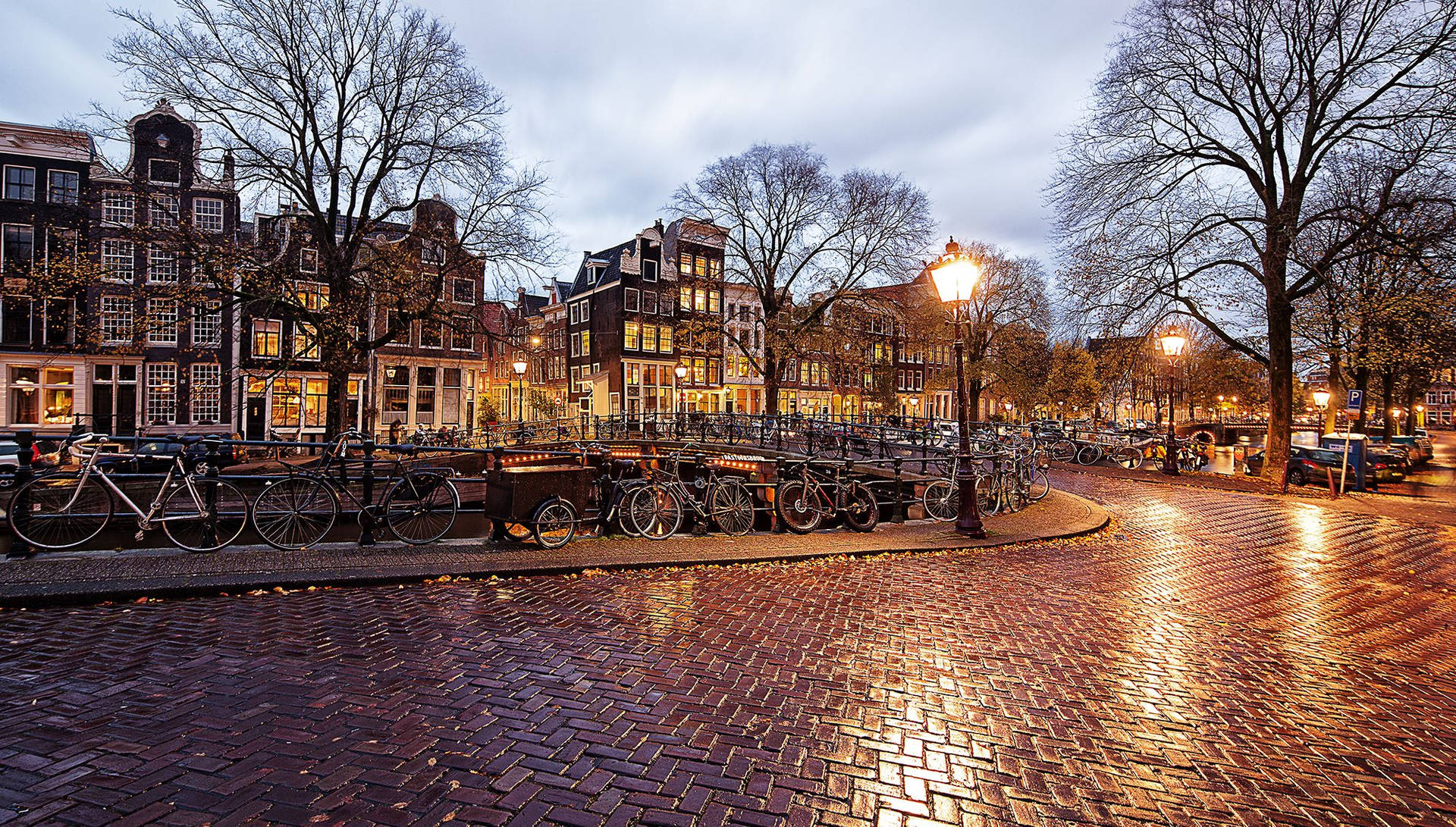 Traditional Dutch Streets In Amsterdam, Netherlands Background