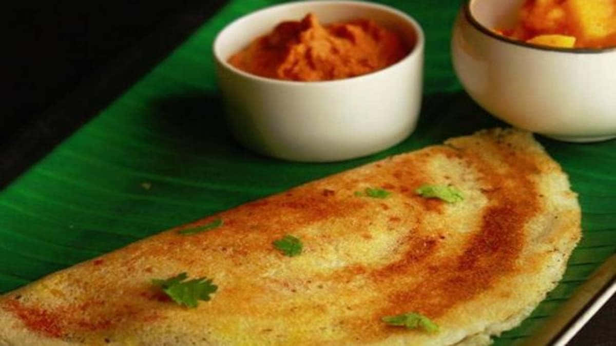 Traditional Indian Dosawith Chutneys.jpg Background