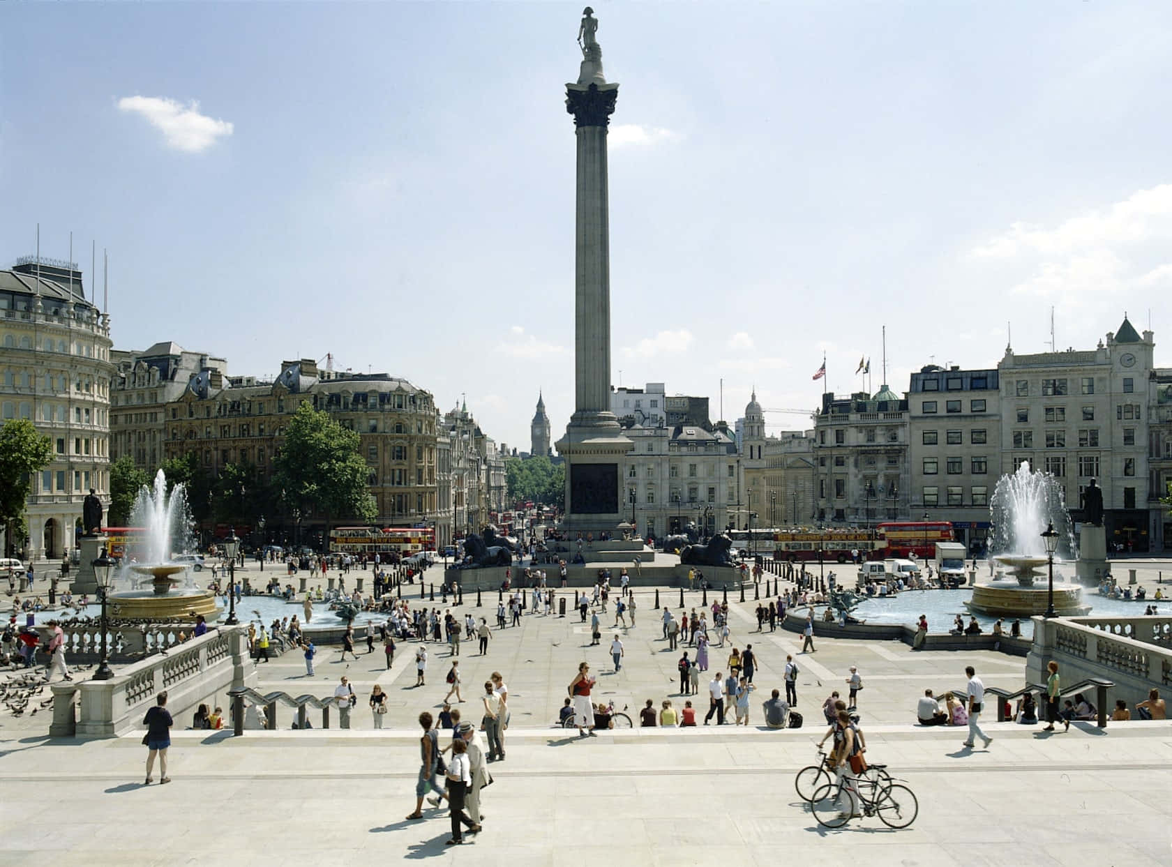 Trafalgar Square Nelson Column Tower