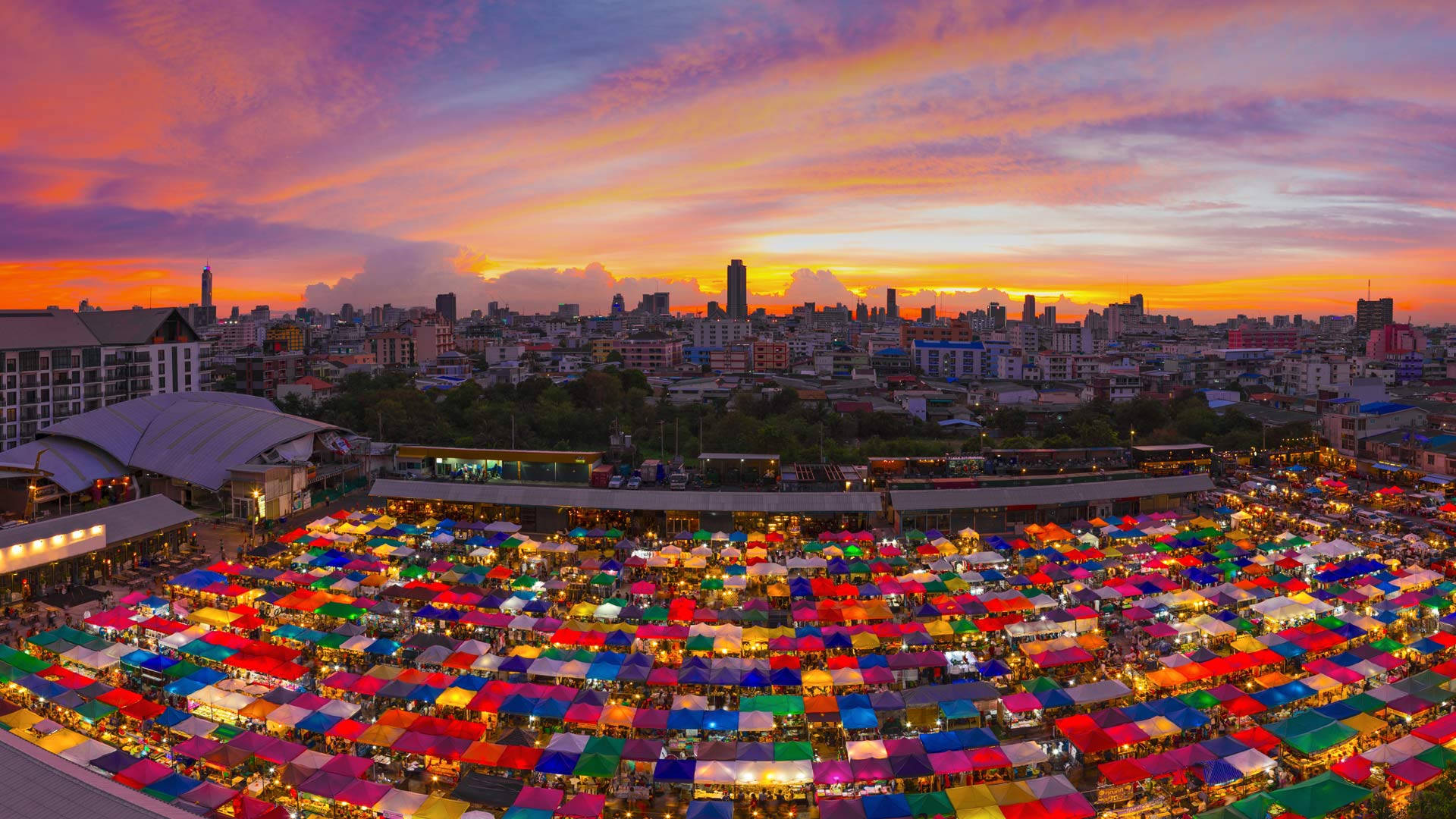 Train Night Market Ratchada Background