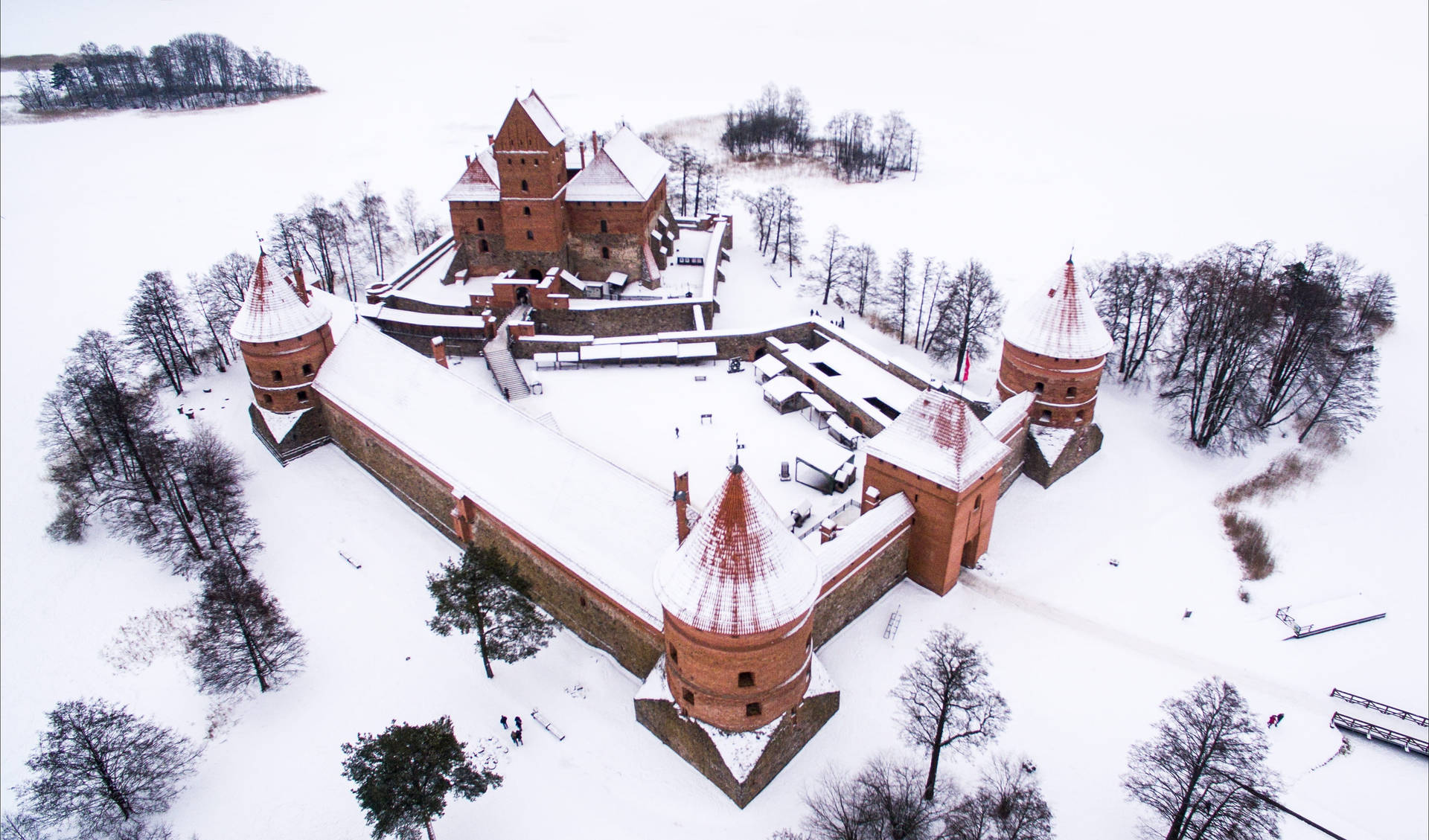 Trakai Island Frozen Castle Background