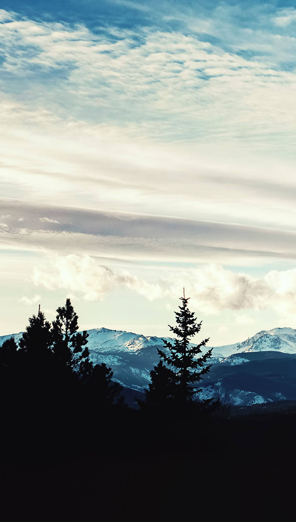 Tranquil Wilderness On Iphone X - Snowy Mountain Forest Scenery Background