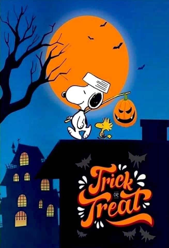 Traveler Snoopy Halloween Background