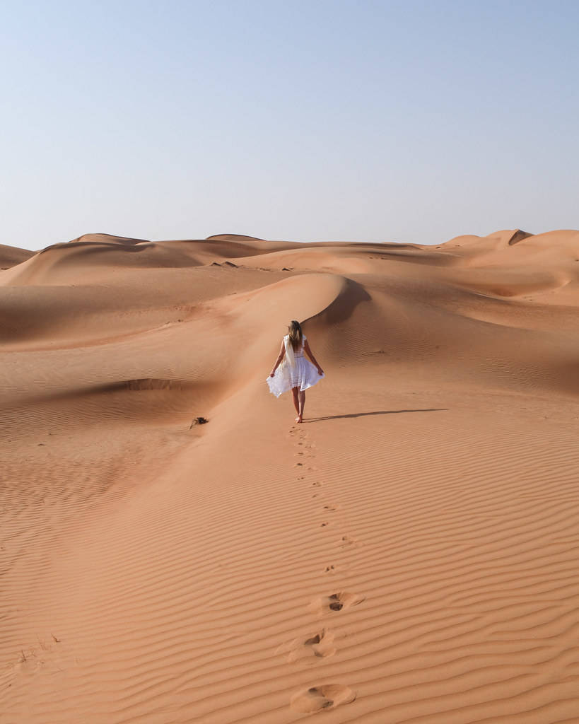 Traveling Oman Desert