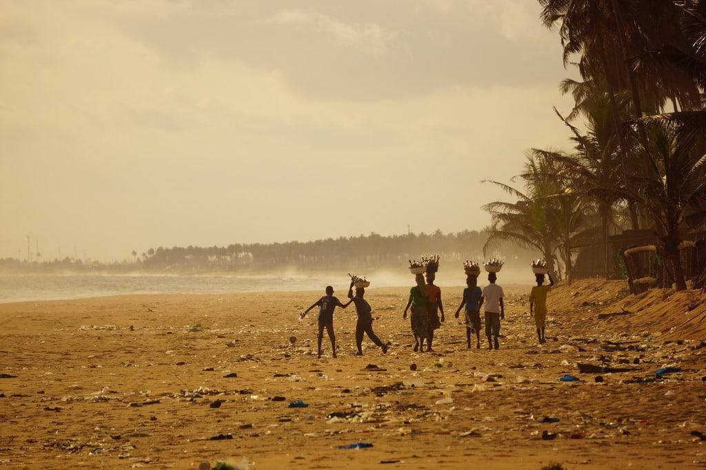 Travelling Ivory Coast Merchants Background