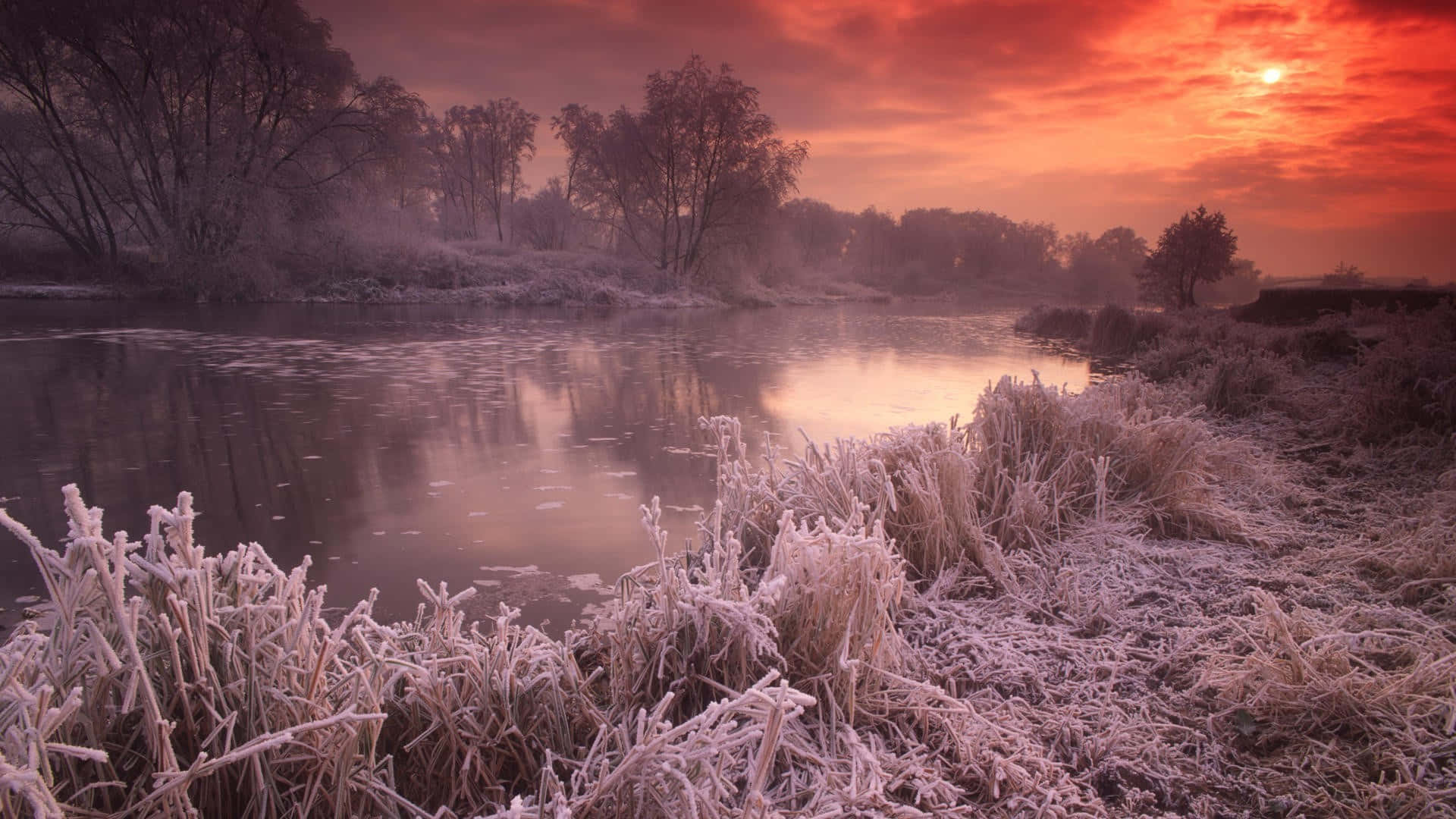 Tremendous Sunset River View Background