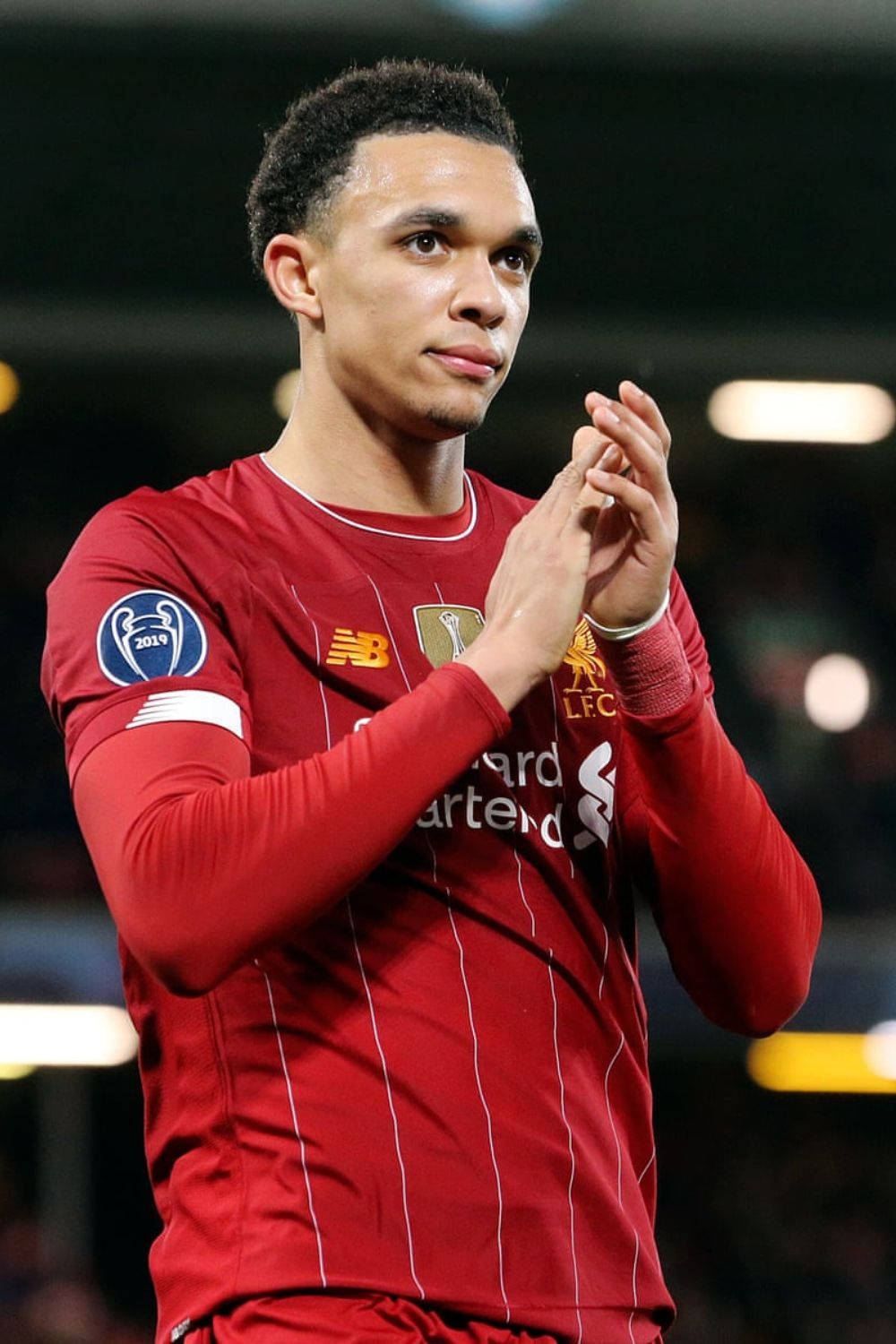 Trent Alexander-arnold Clapping Normal Hair Background