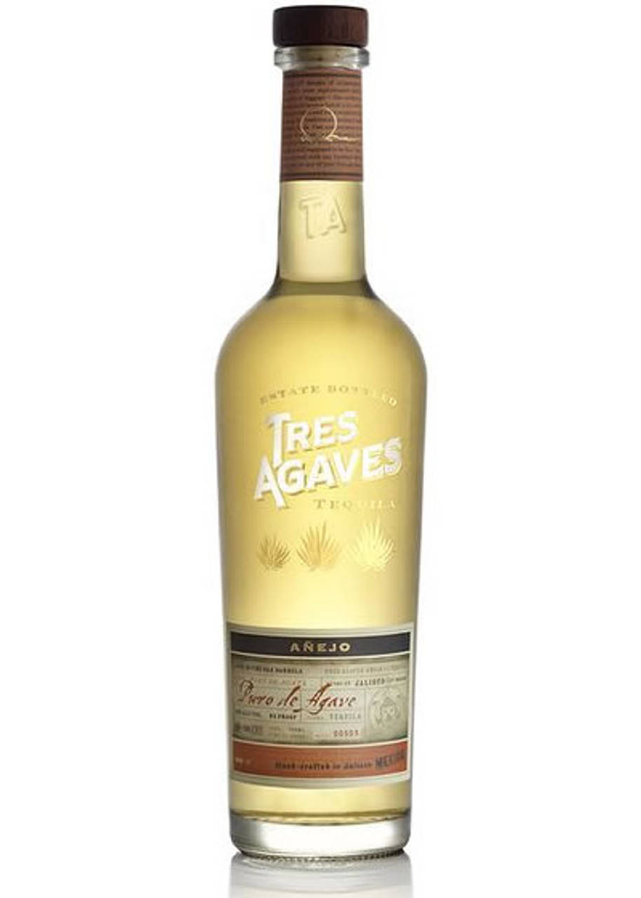 Tres Agaves Organic Anejo Background