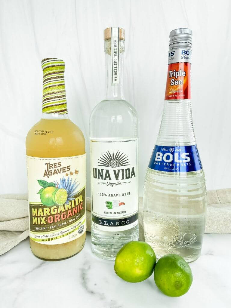 Tres Agaves Organic Margarita Una Vida Bols Background