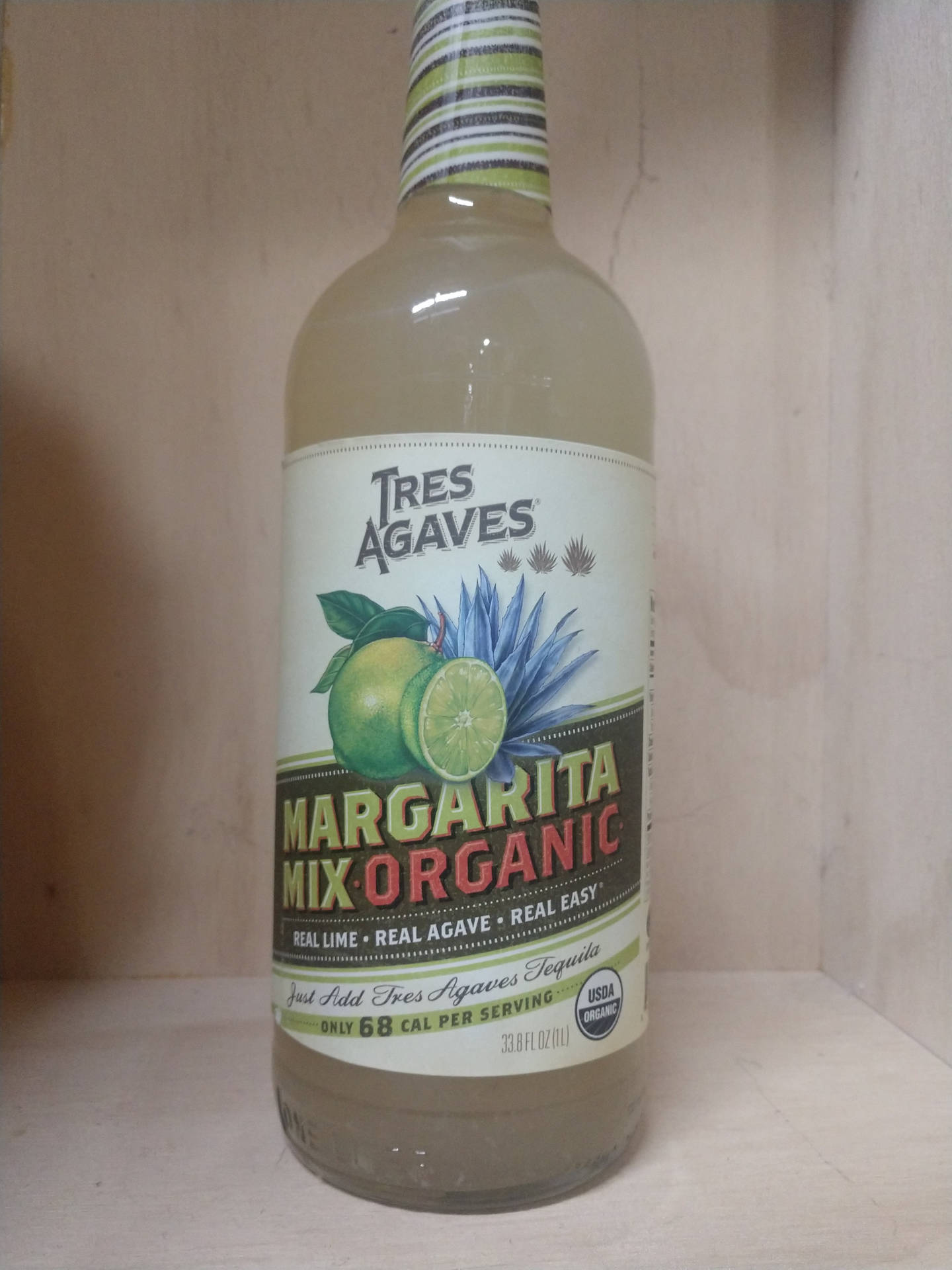 Tres Agaves Organic Margarita White Liquid Background