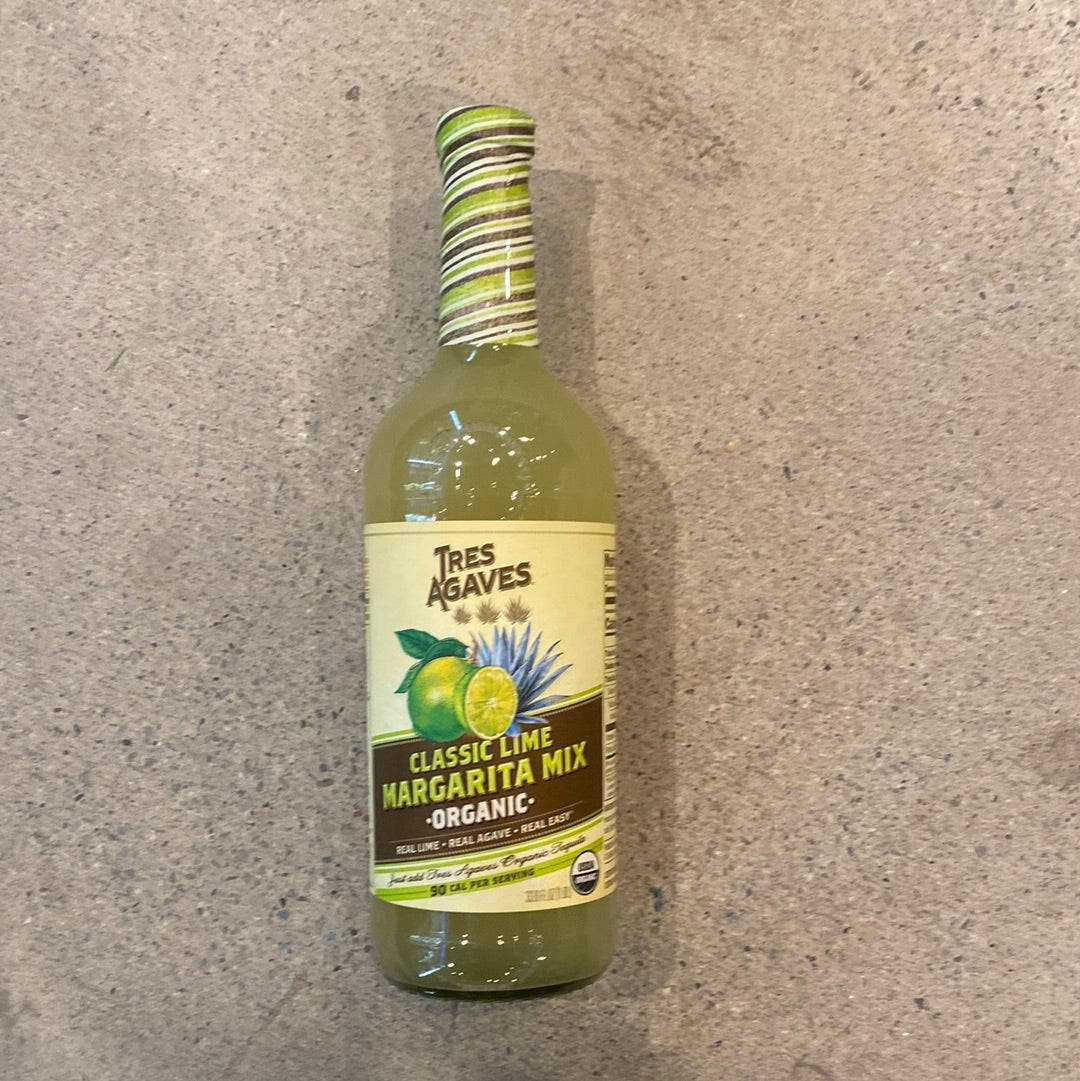 Tres Agaves' Refreshing Classic Lime Margarita Mix Background