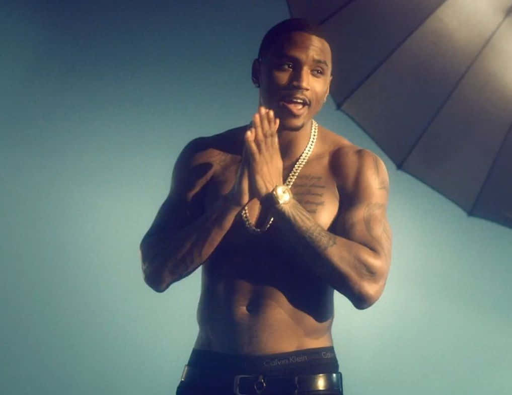 Trey Songz Behind The Mic Background