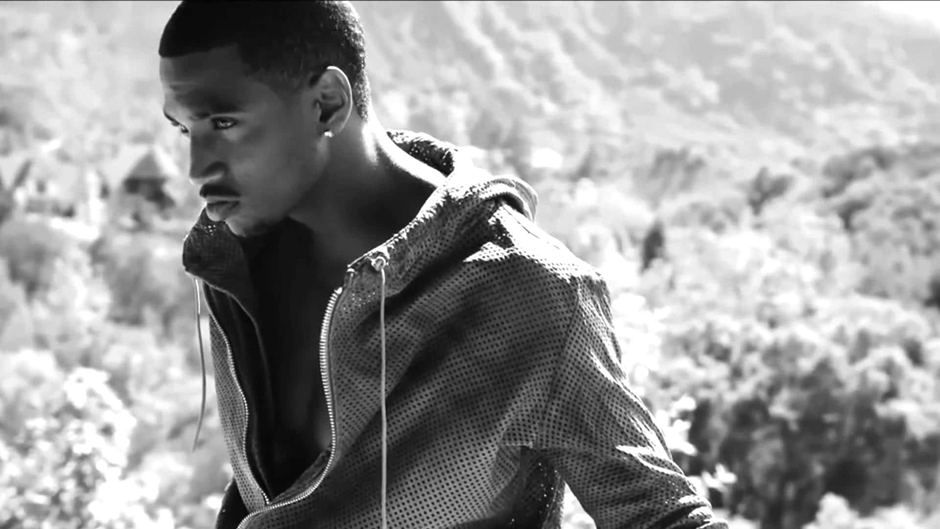Trey Songz In B&w Background