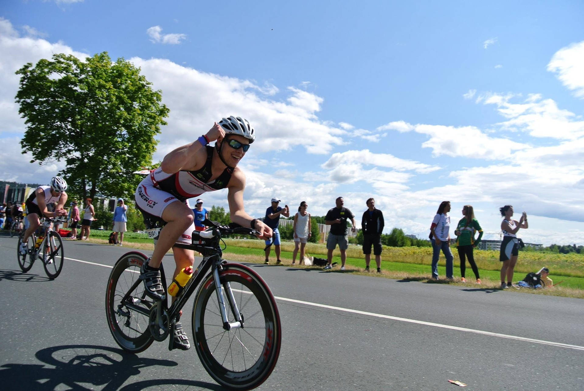 Triathlon Cycling Round Background