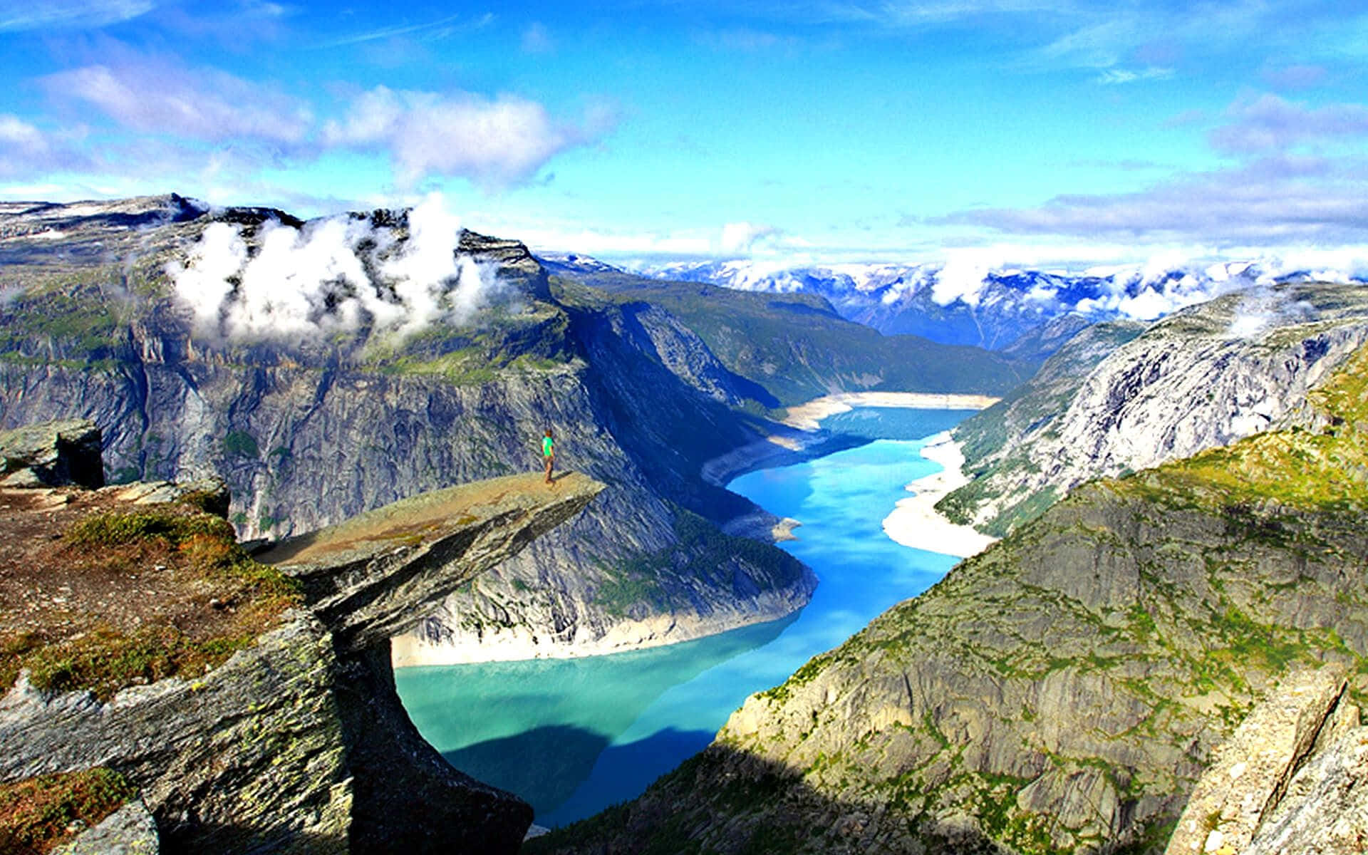 Trolltunga On A Vibrant Day Background