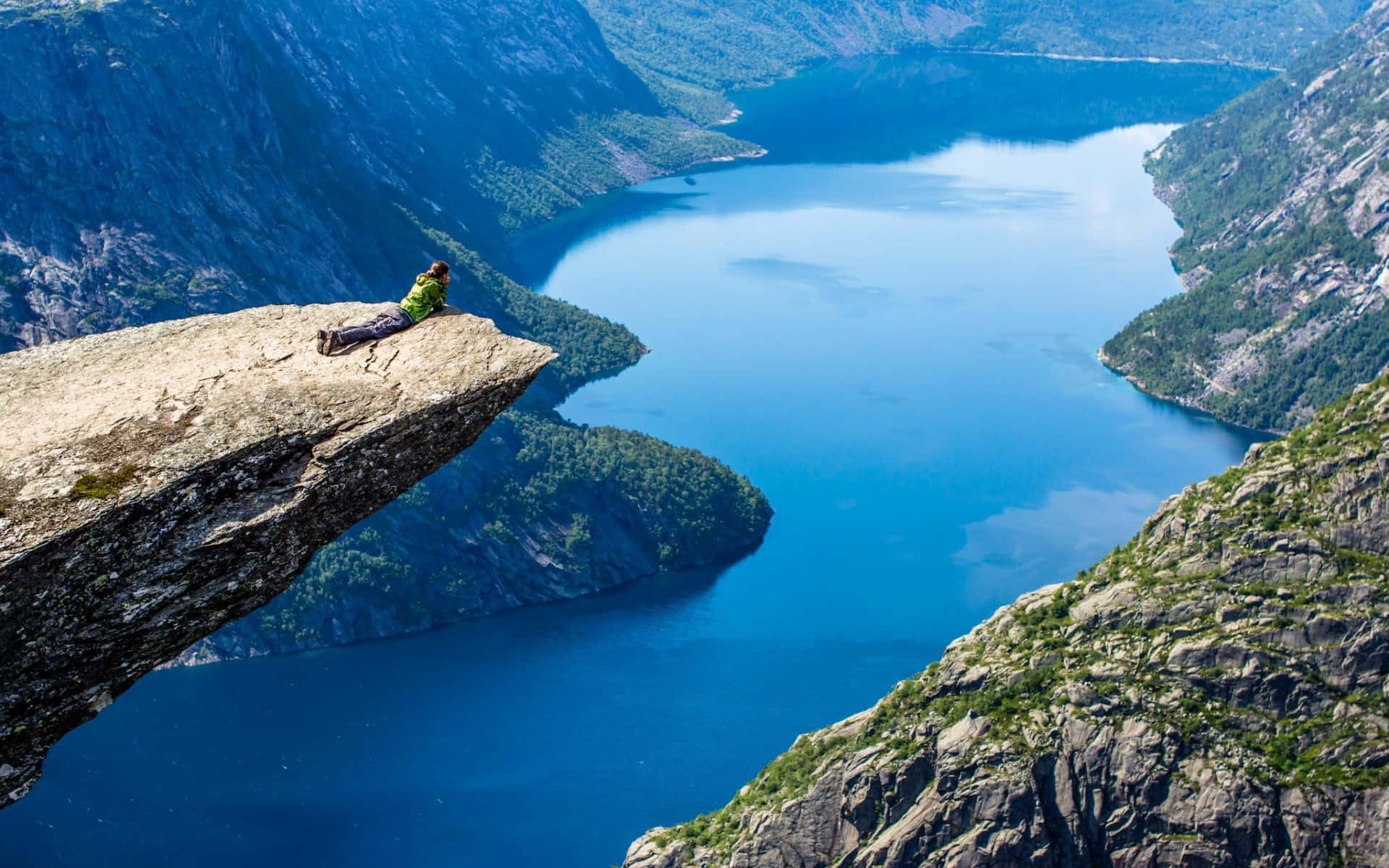 Trolltunga Rock Formations Norway Background