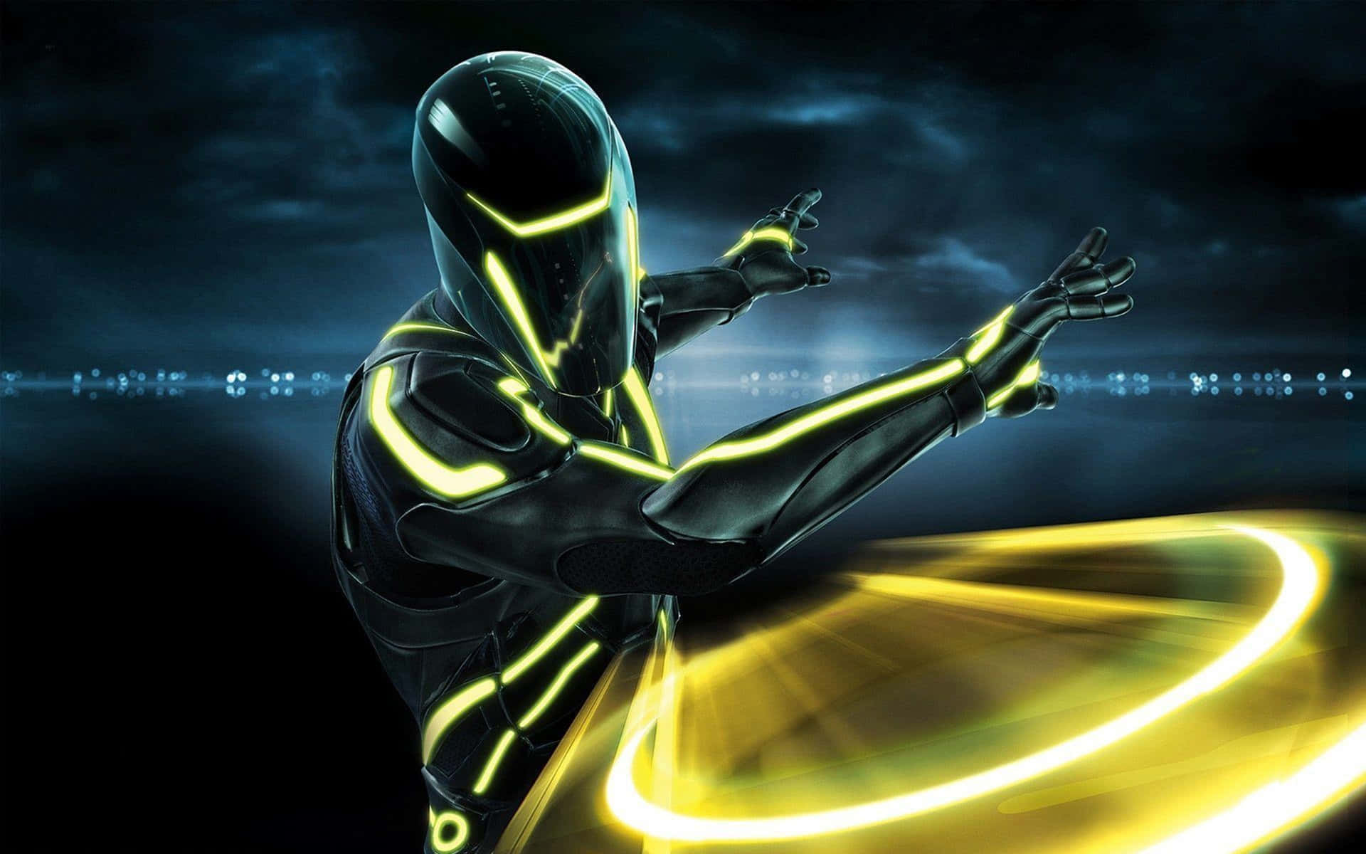 Tron Throwing Yellow Light Disk 4k