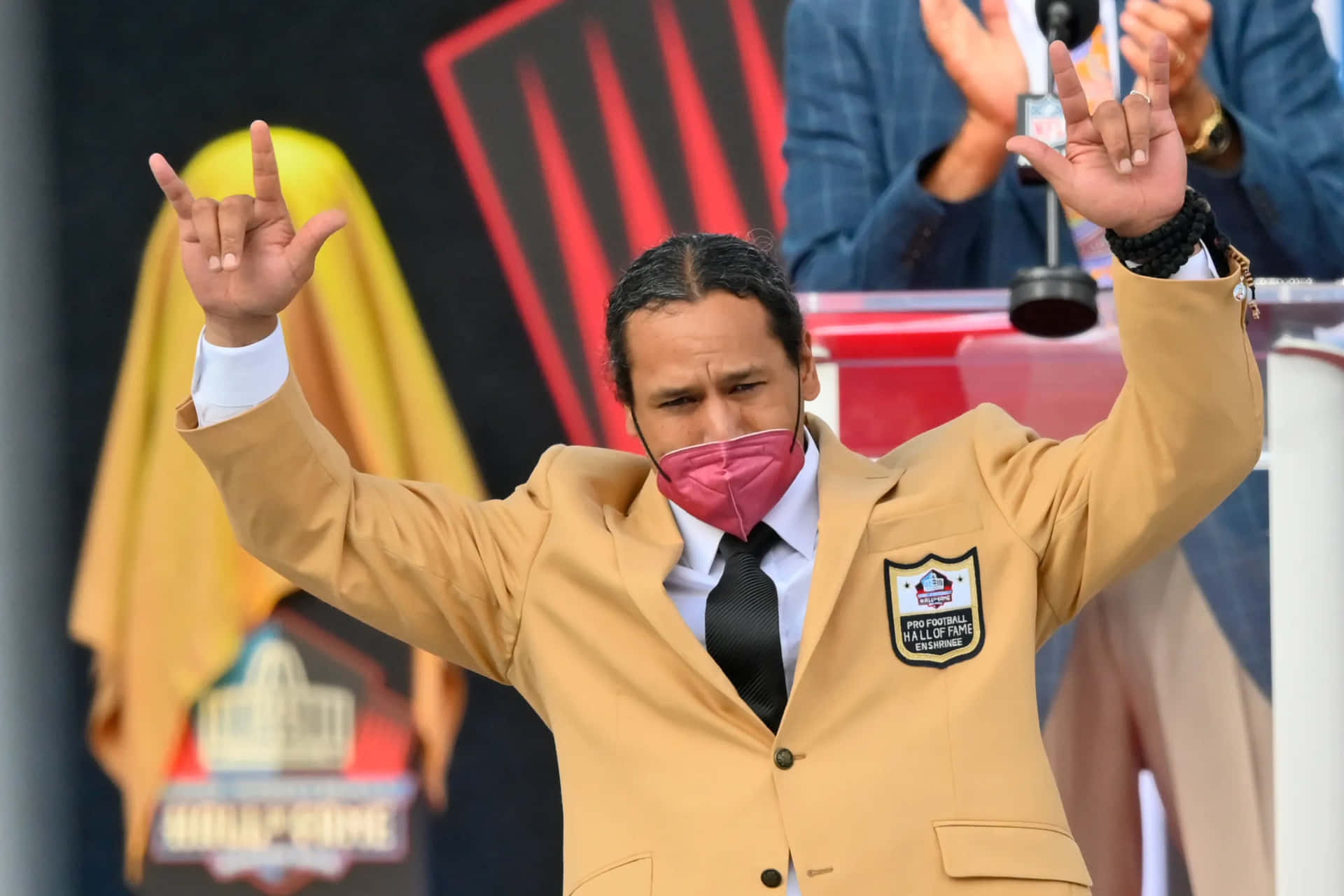 Troy Polamalu In His Pittsburgh Steelers Jersey Background