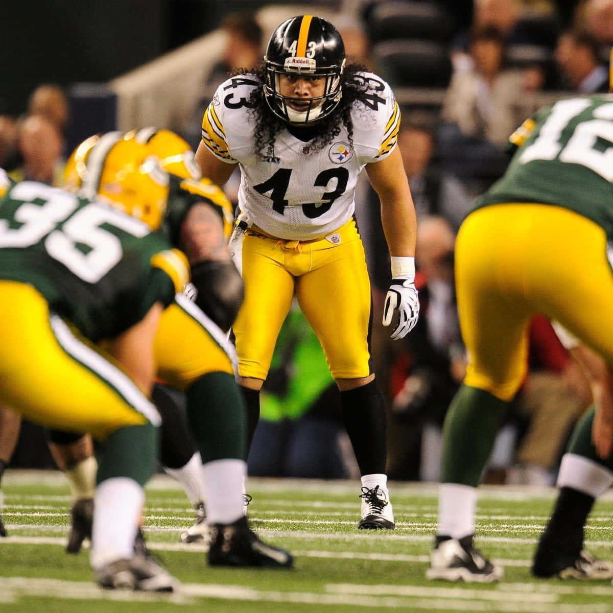 Troy Polamalu Is One Of The Greatest Safeties In Nfl History. Background
