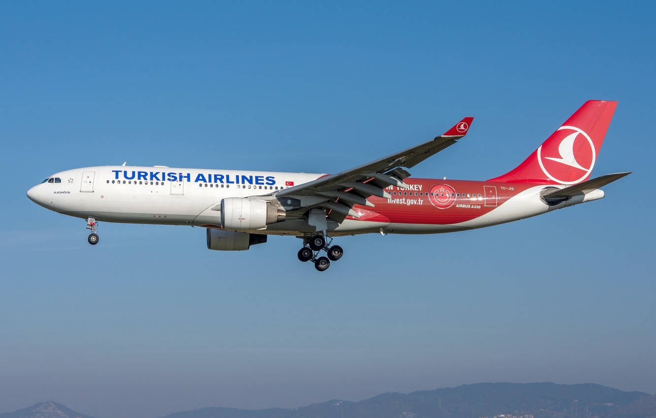 Turkish Airlines Airbus A330-223 Background