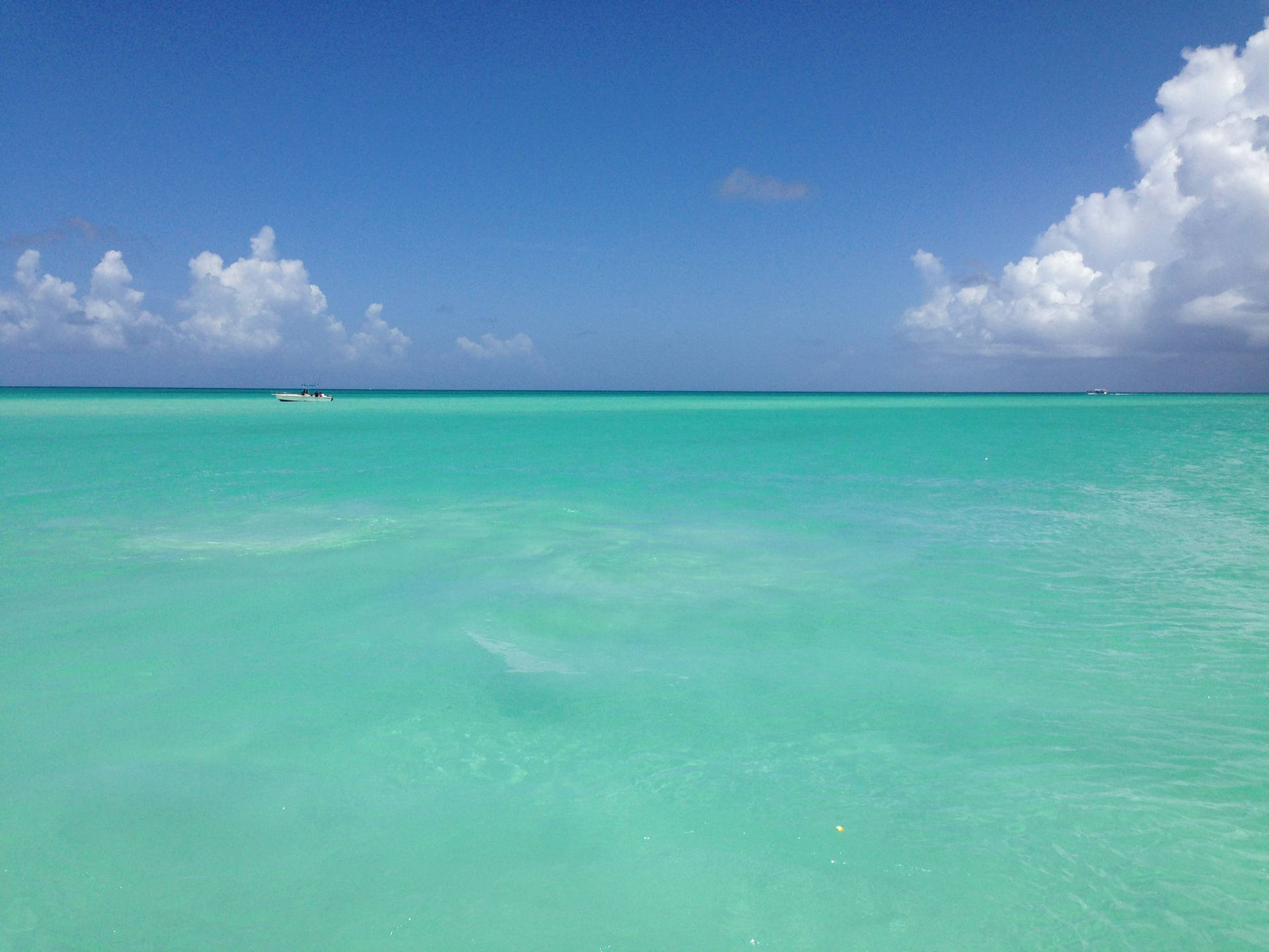 Turks And Caicos Blue-green Ocean Background