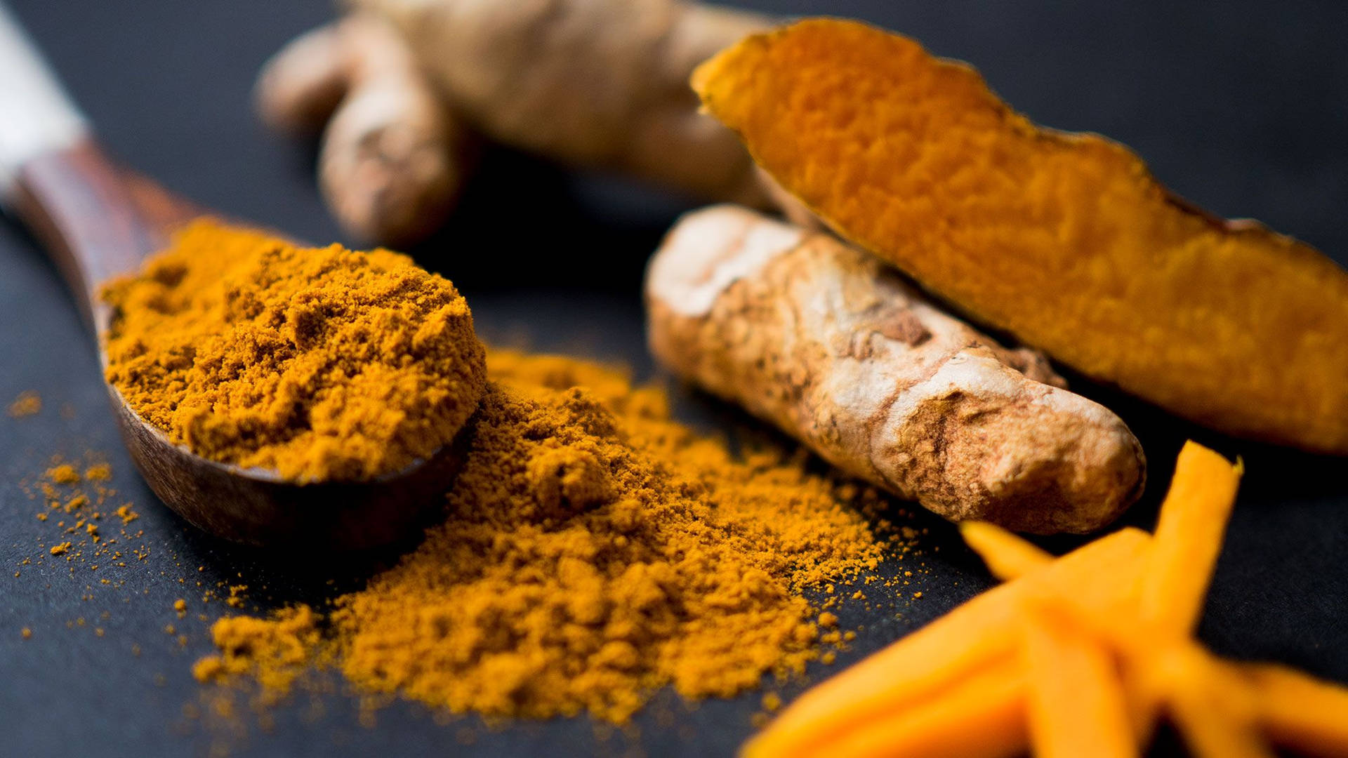 Turmeric Powder And Slices