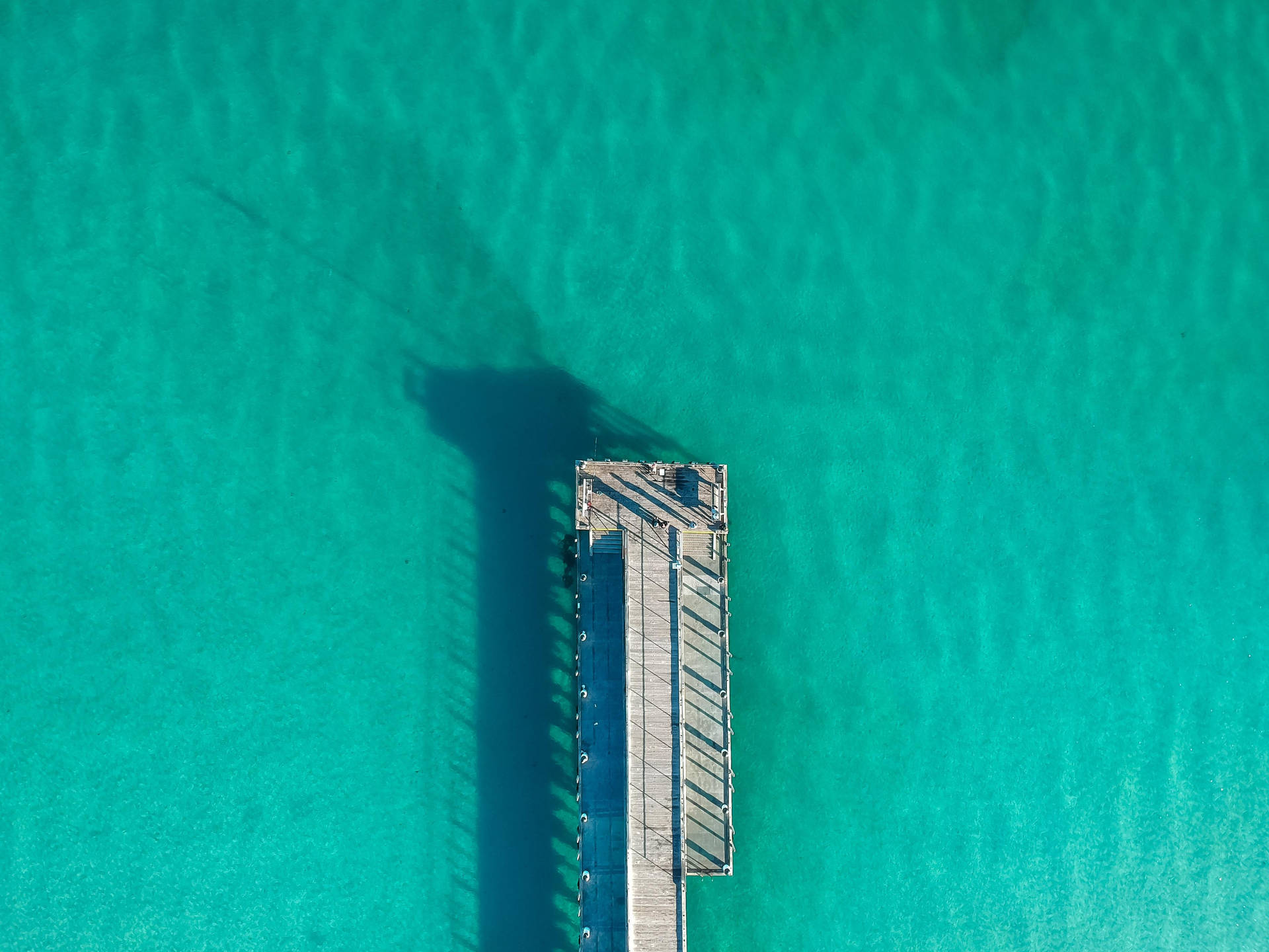 Turquoise Ocean Pier Background