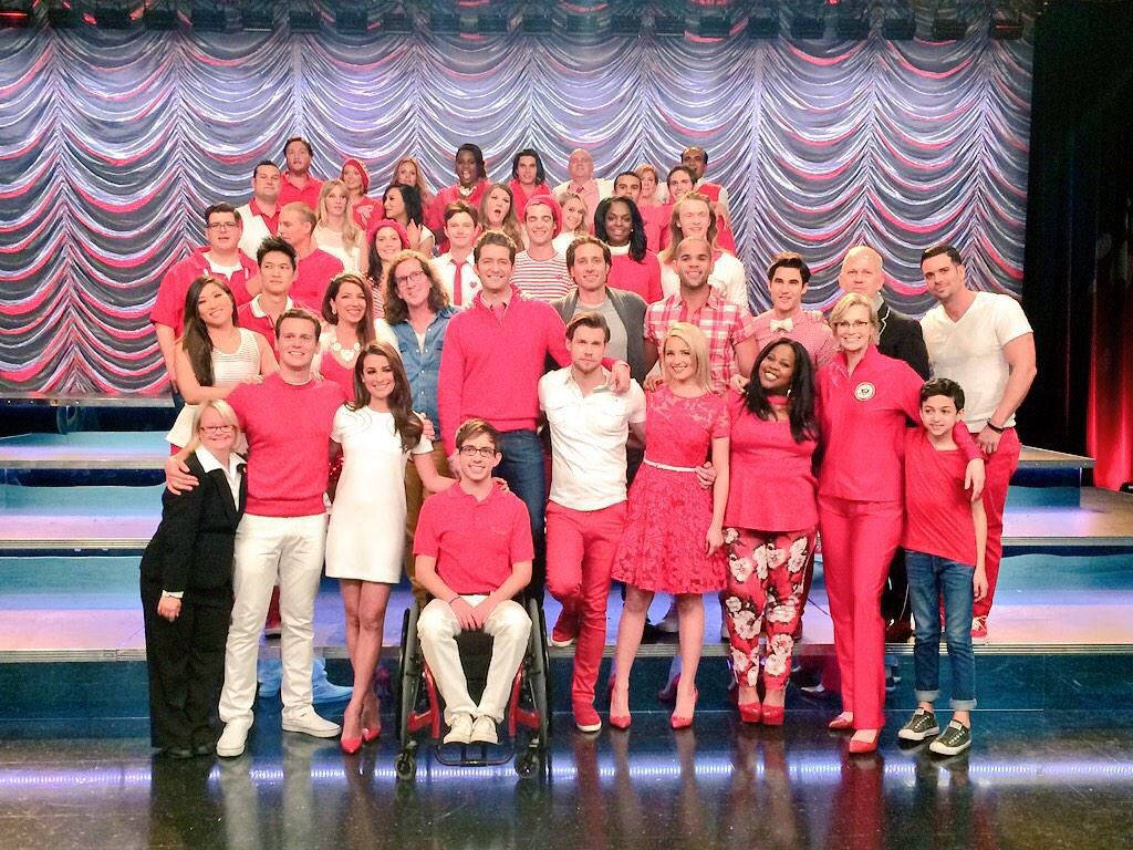 Tv Series Glee Cast Members Finale