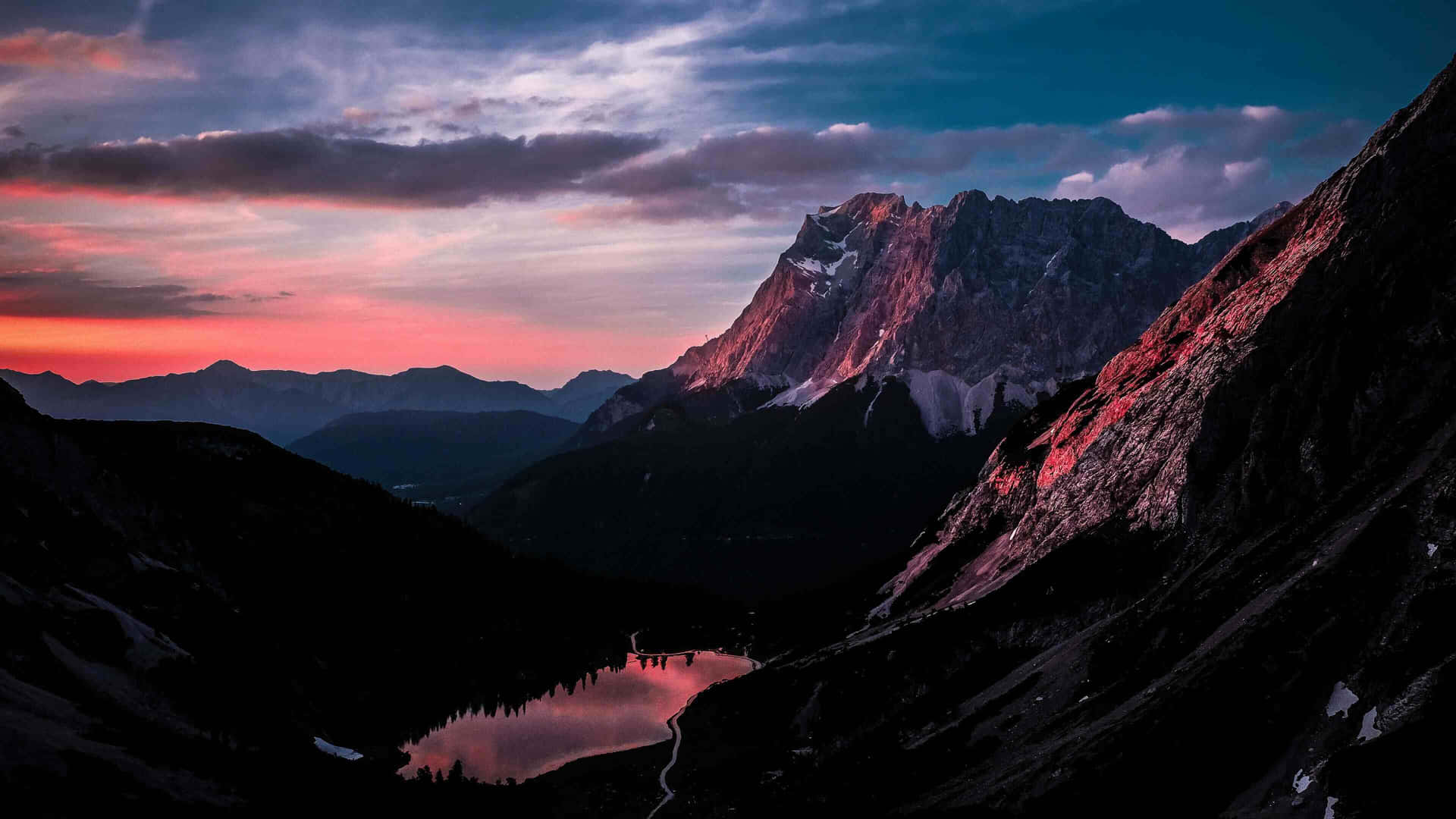 Twilight Glow Over Mountain Lake4 K