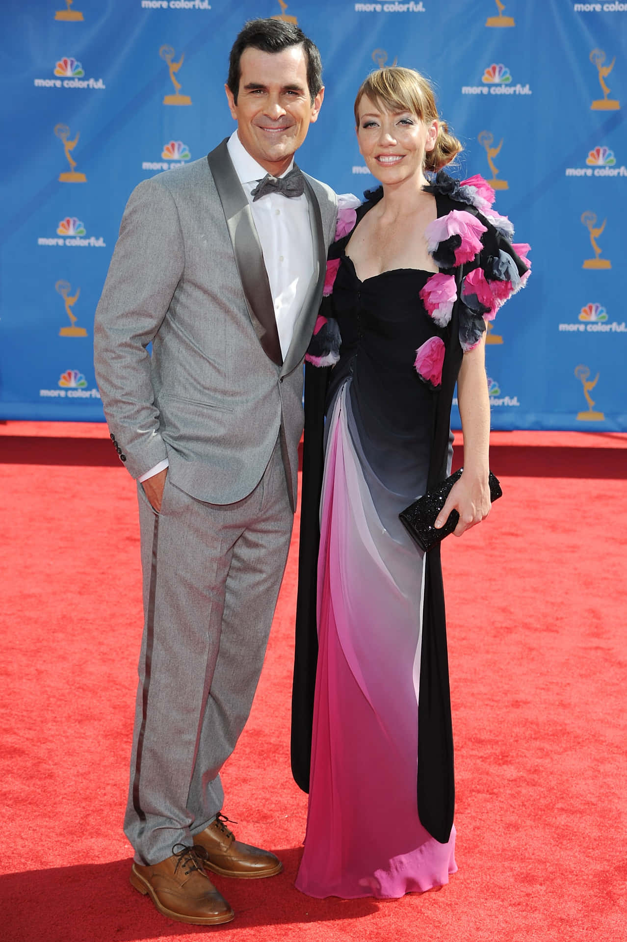 Ty Burrell Looking Classy At A Photoshoot Background