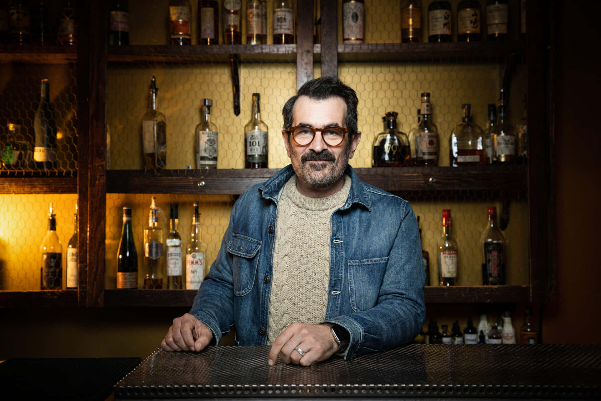 Ty Burrell Smiling At A Red Carpet Event Background