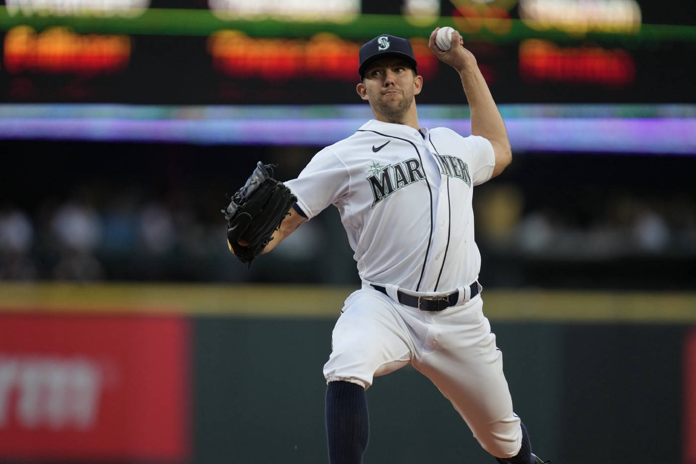 Tyler Anderson Pitching For Mariners Background